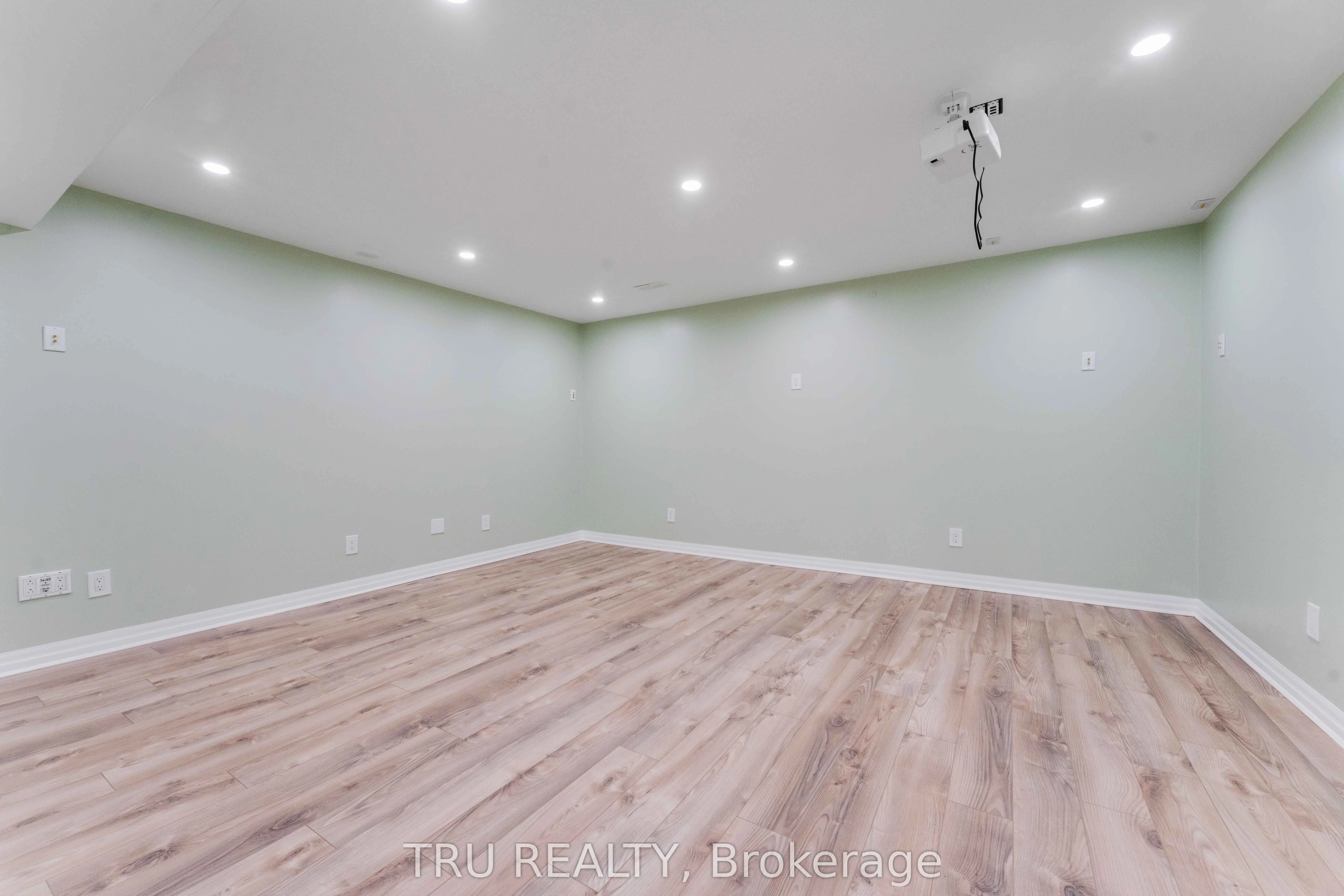 352 Meadowbreeze Drive