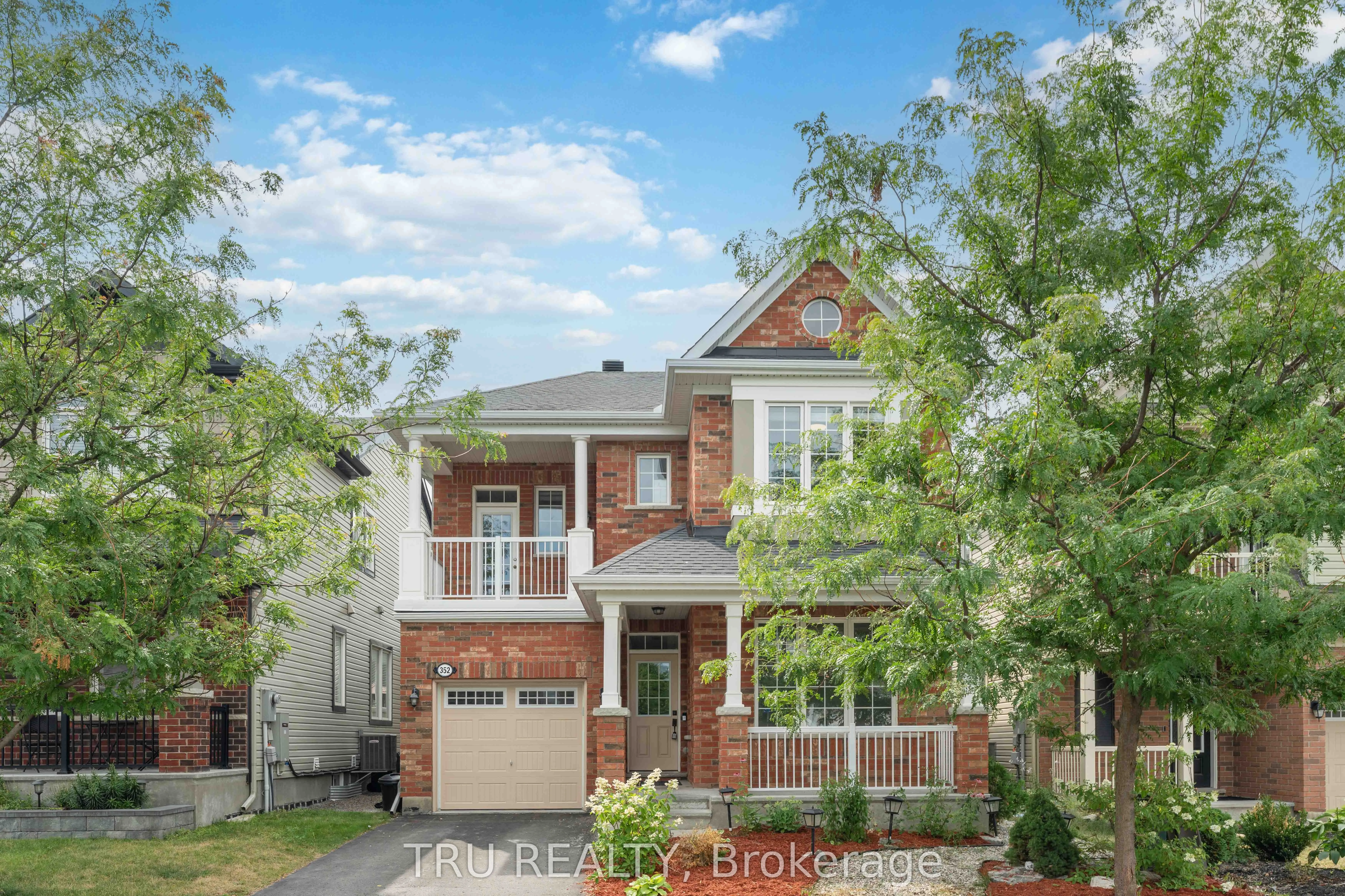 352 Meadowbreeze Drive