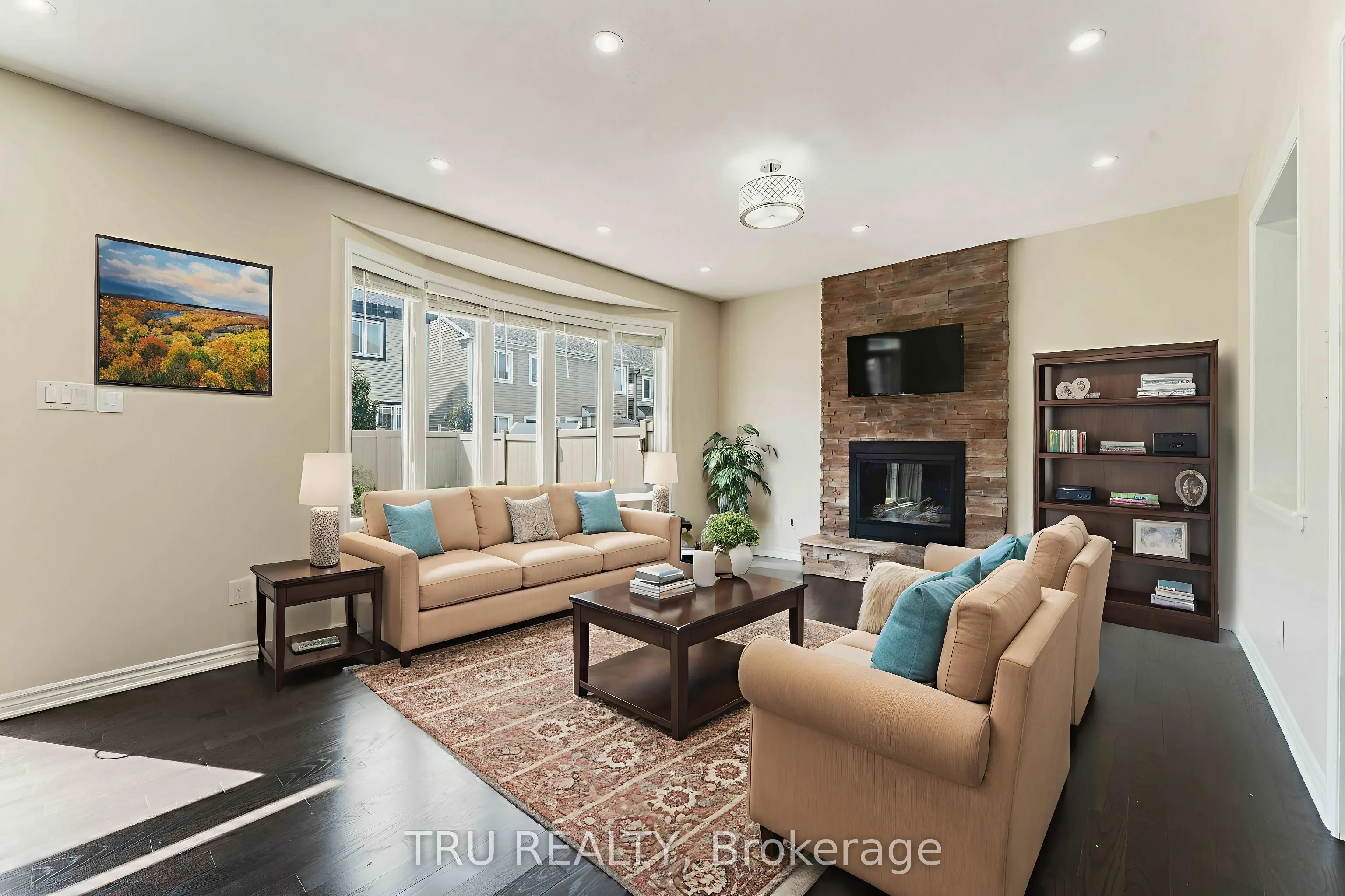 352 Meadowbreeze Drive