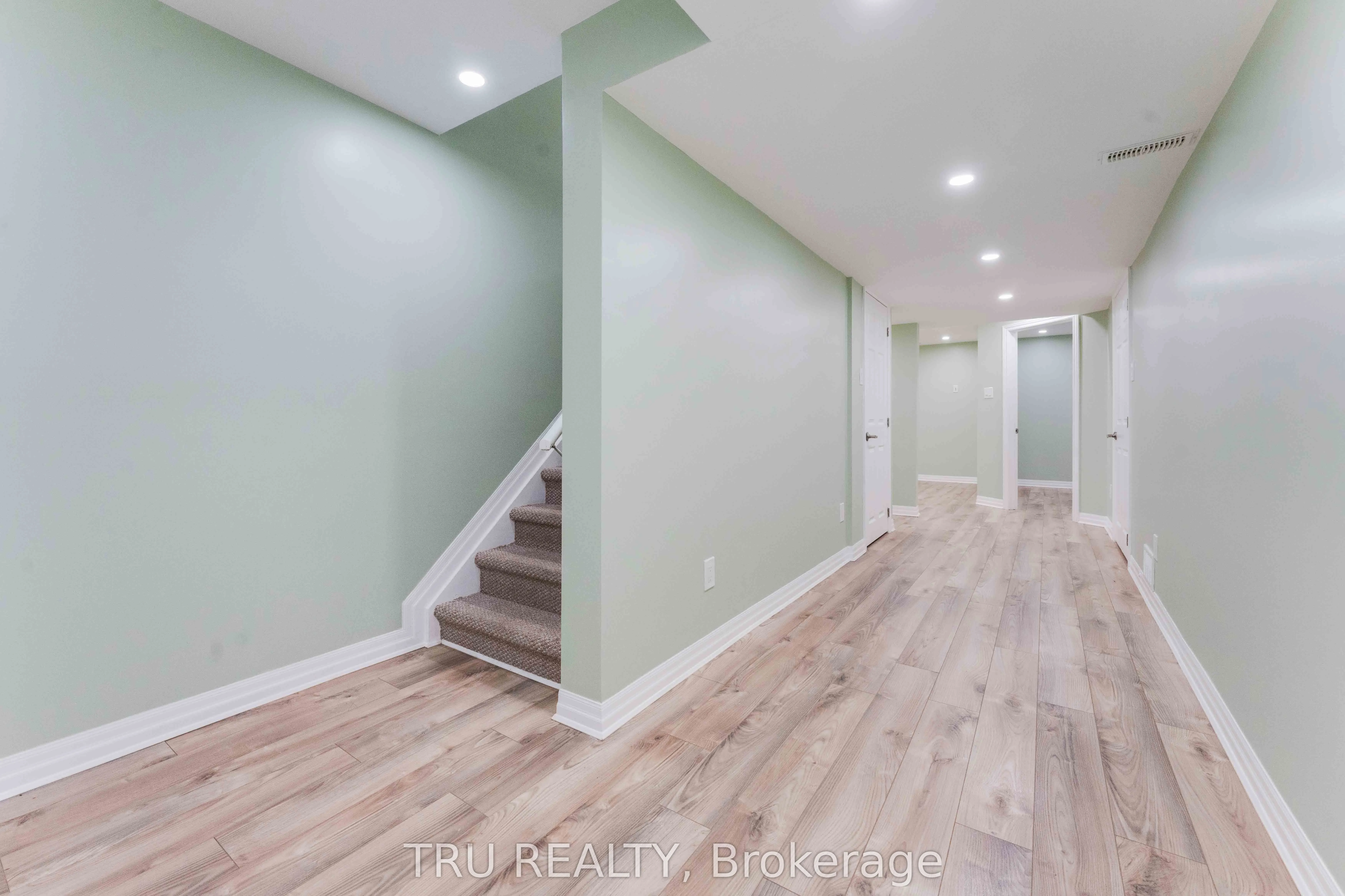 352 Meadowbreeze Drive