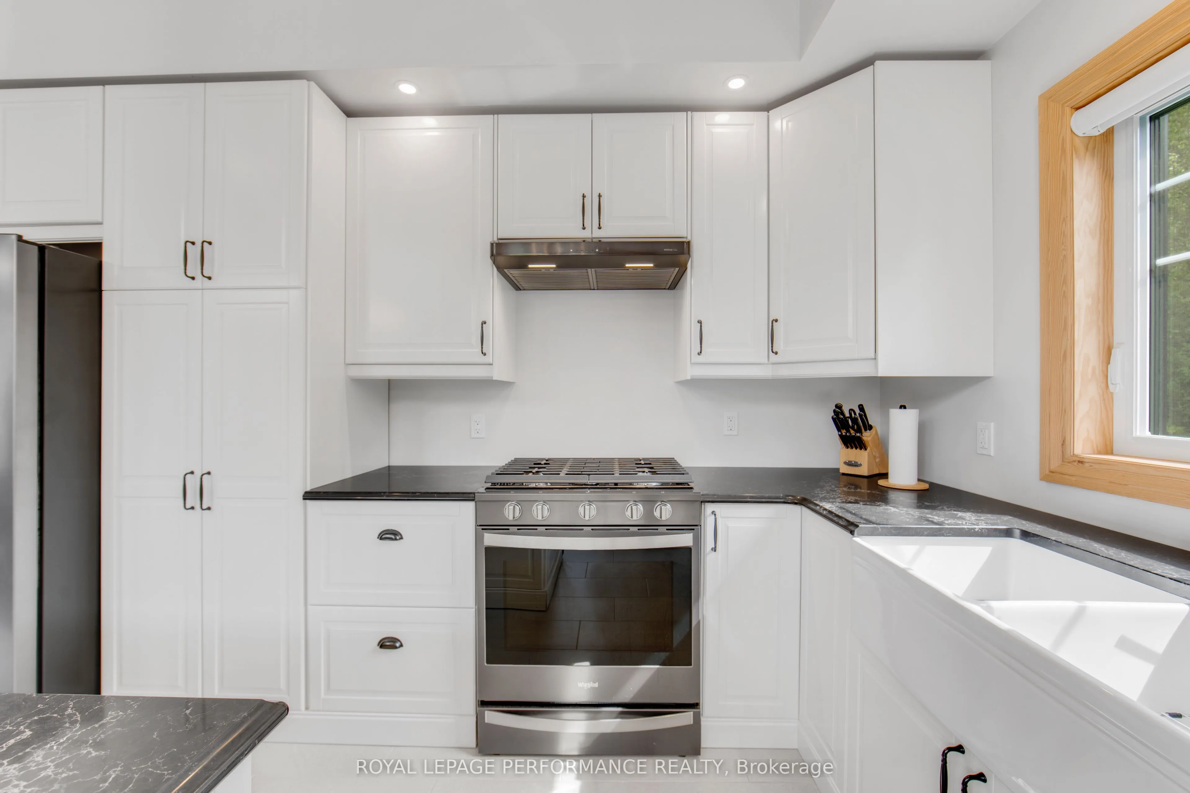 19442 Kenyon Rd Conc 1 Concession