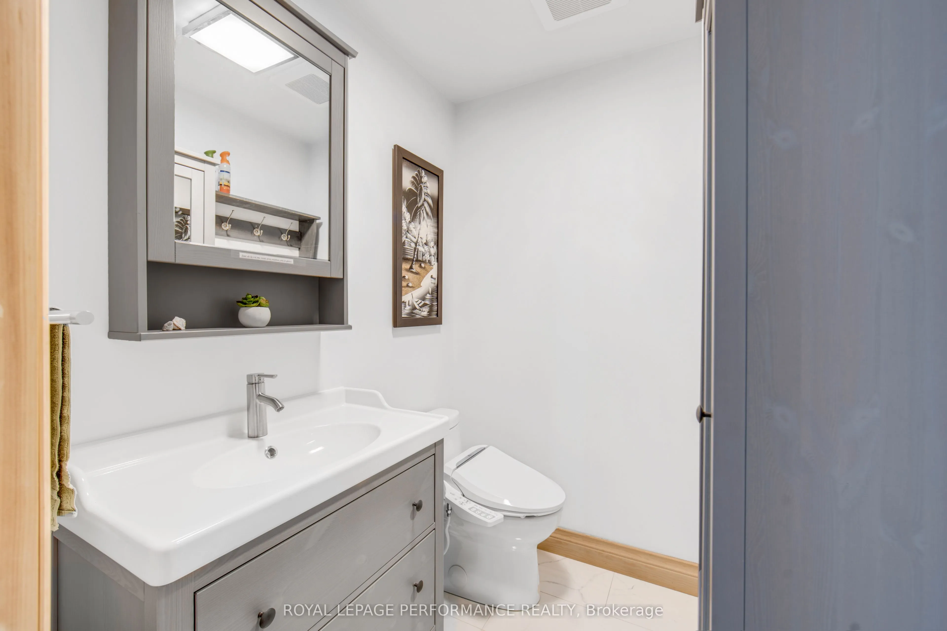 19442 Kenyon Rd Conc 1 Concession