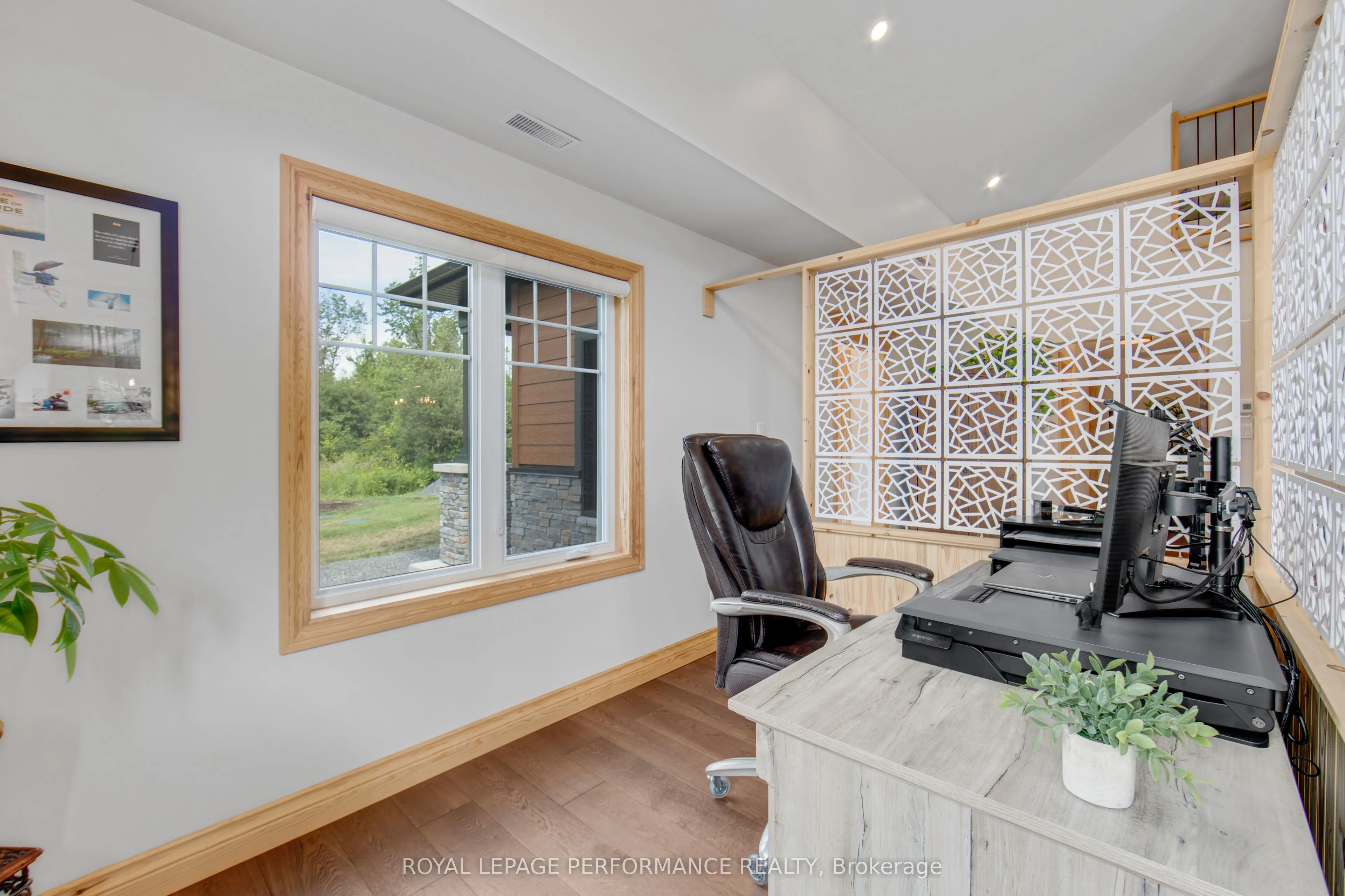 19442 Kenyon Rd Conc 1 Concession