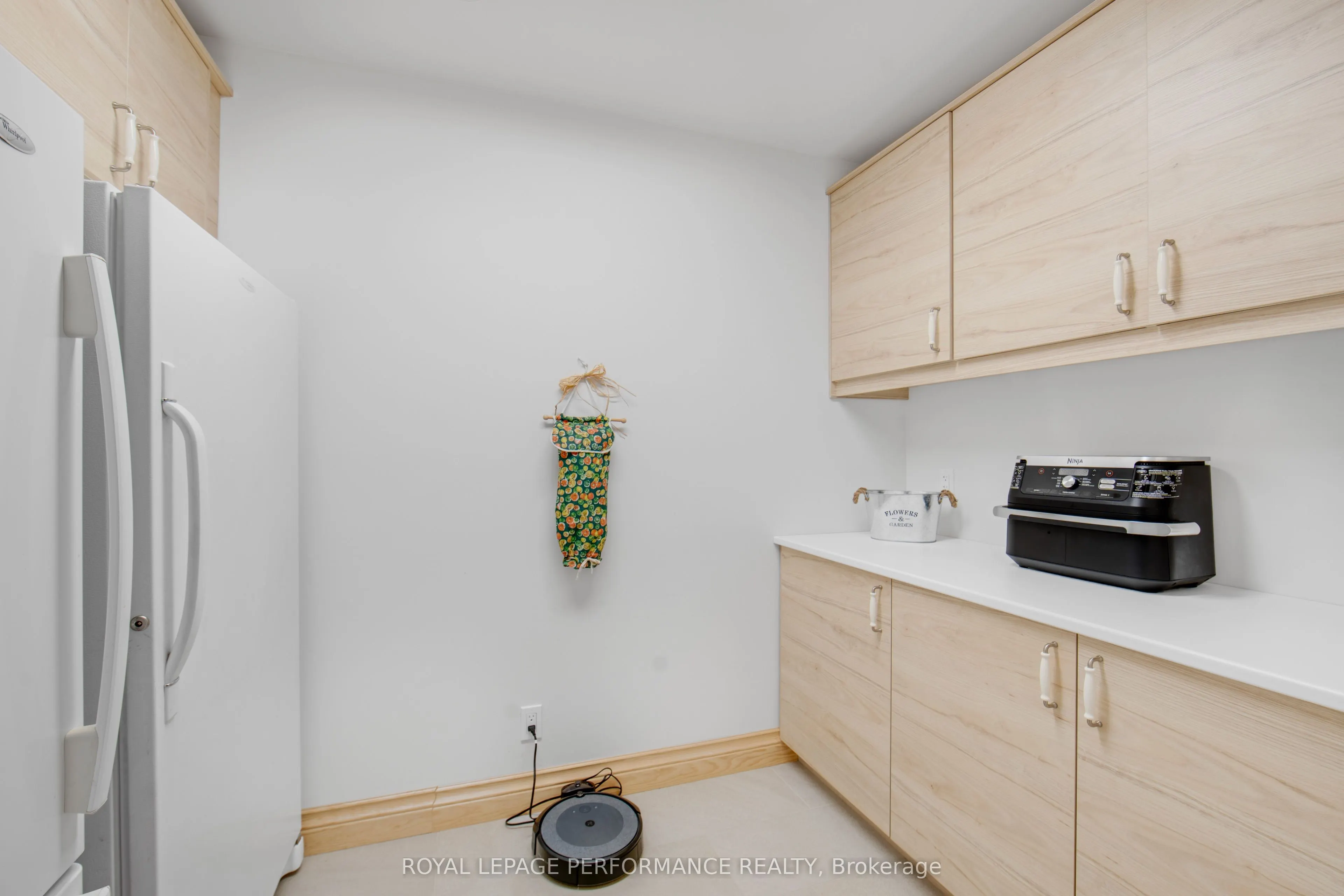 19442 Kenyon Rd Conc 1 Concession