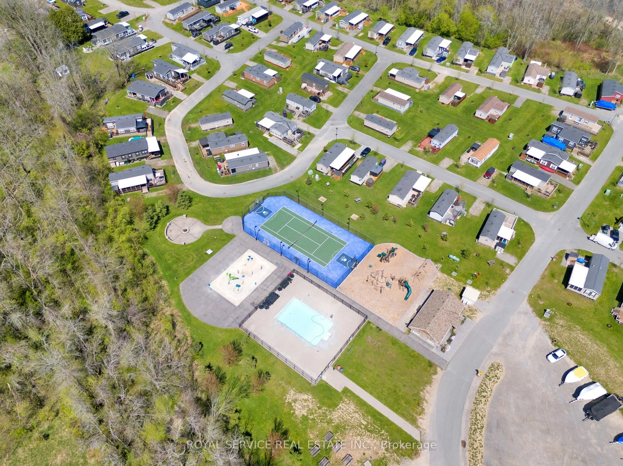 1235 Villiers Line, #66CH