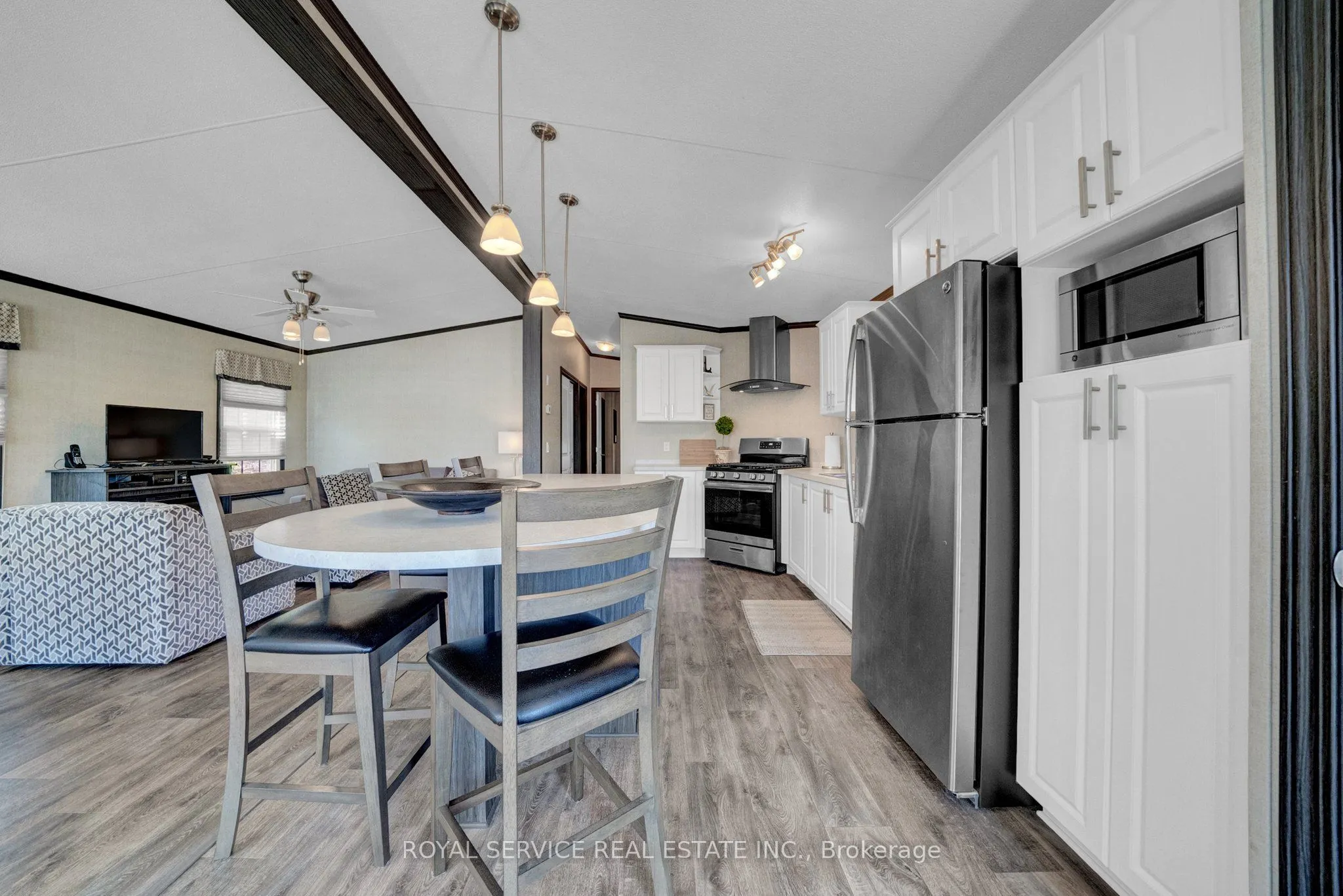 1235 Villiers Line, #66CH