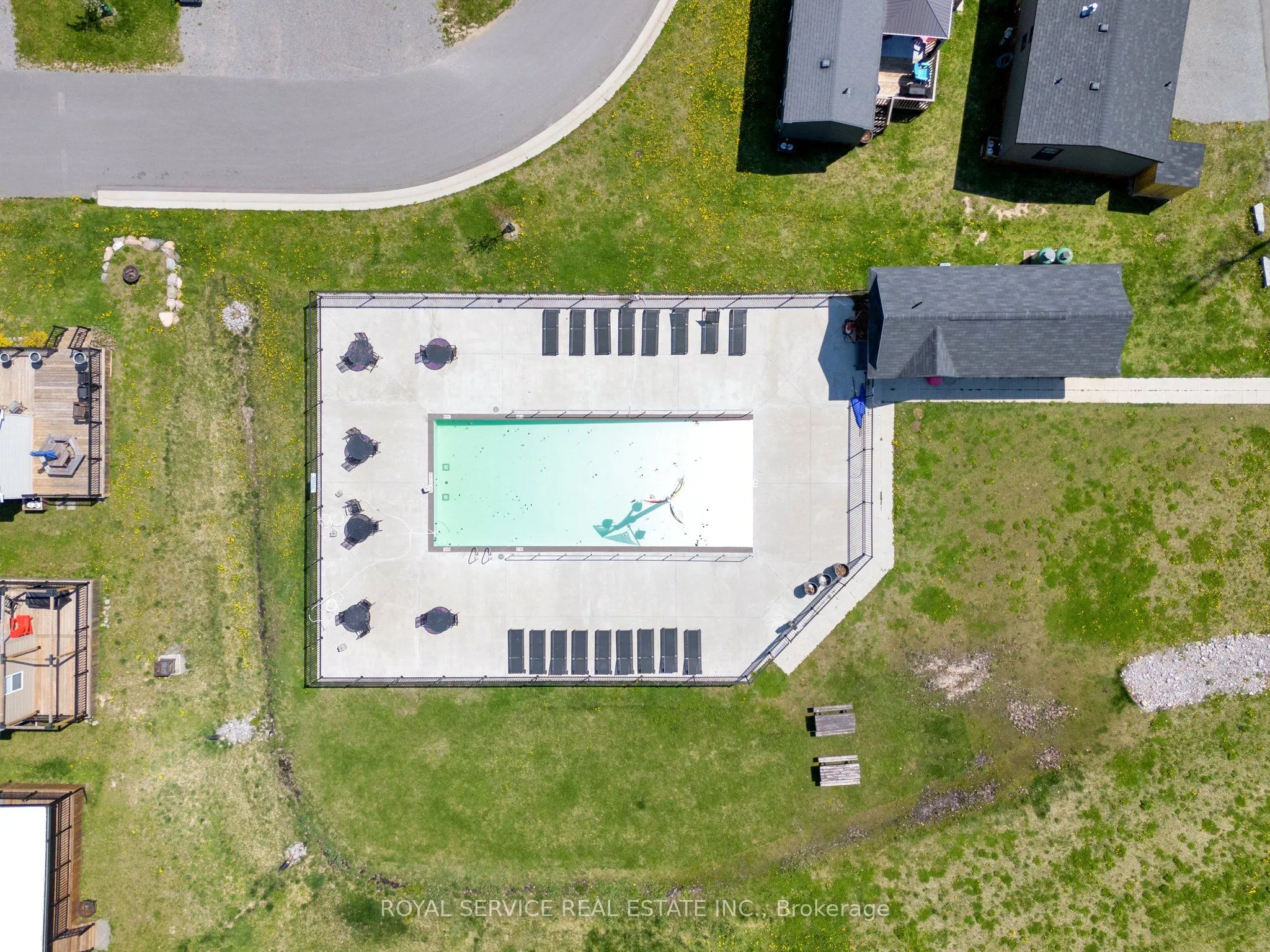 1235 Villiers Line, #66CH