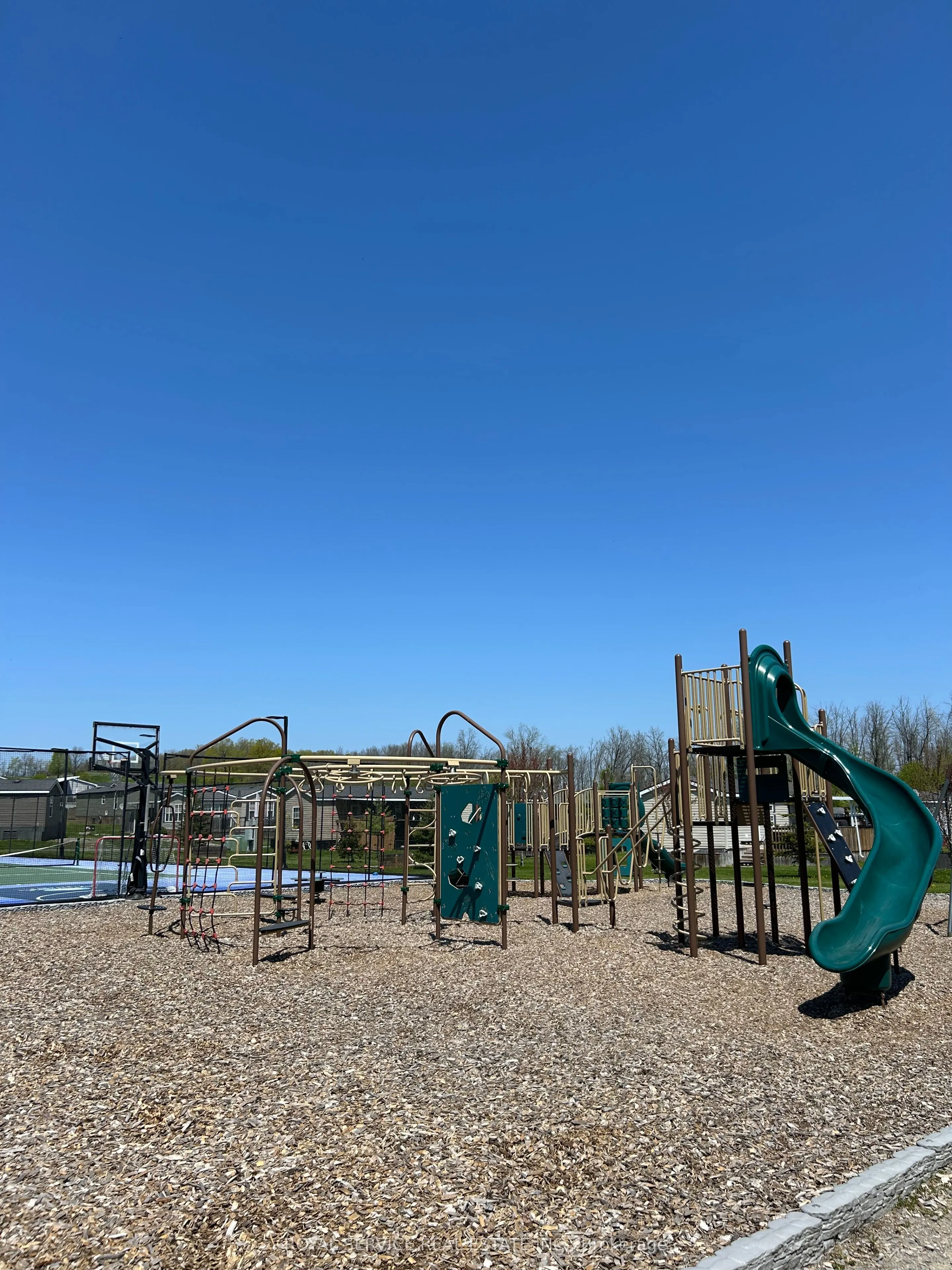 1235 Villiers Line, #66CH
