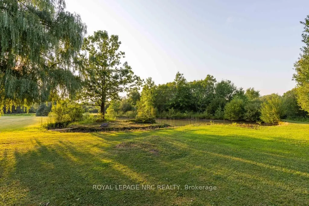 2432 Port Robinson Road