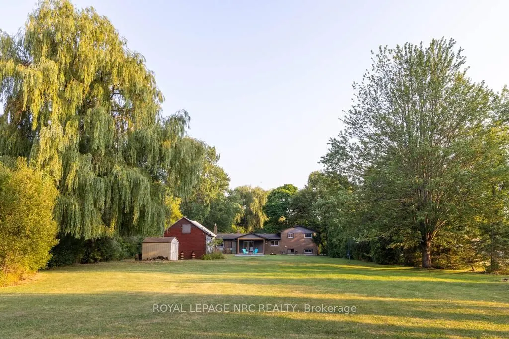 2432 Port Robinson Road