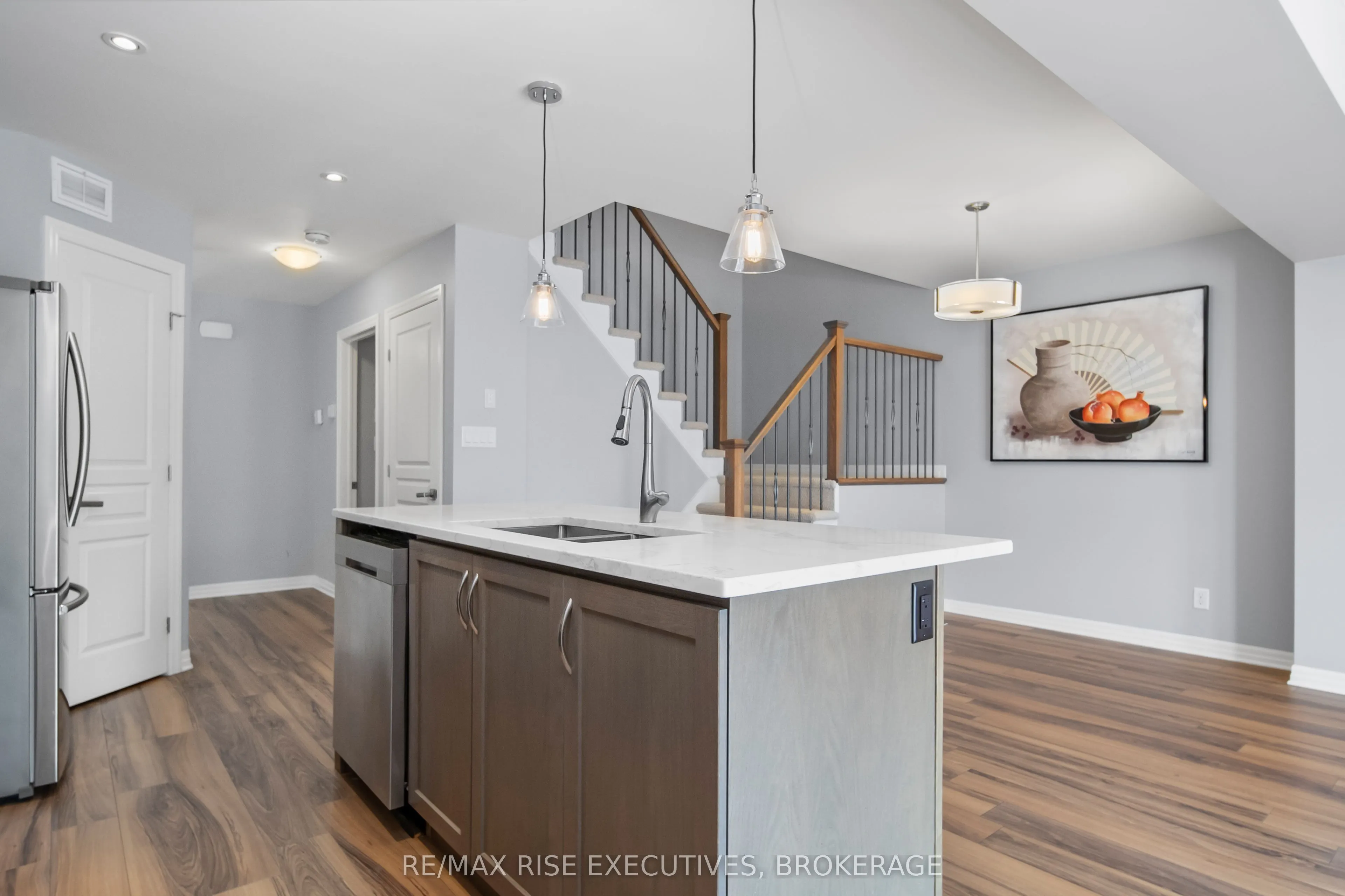 1369 TREMONT Drive