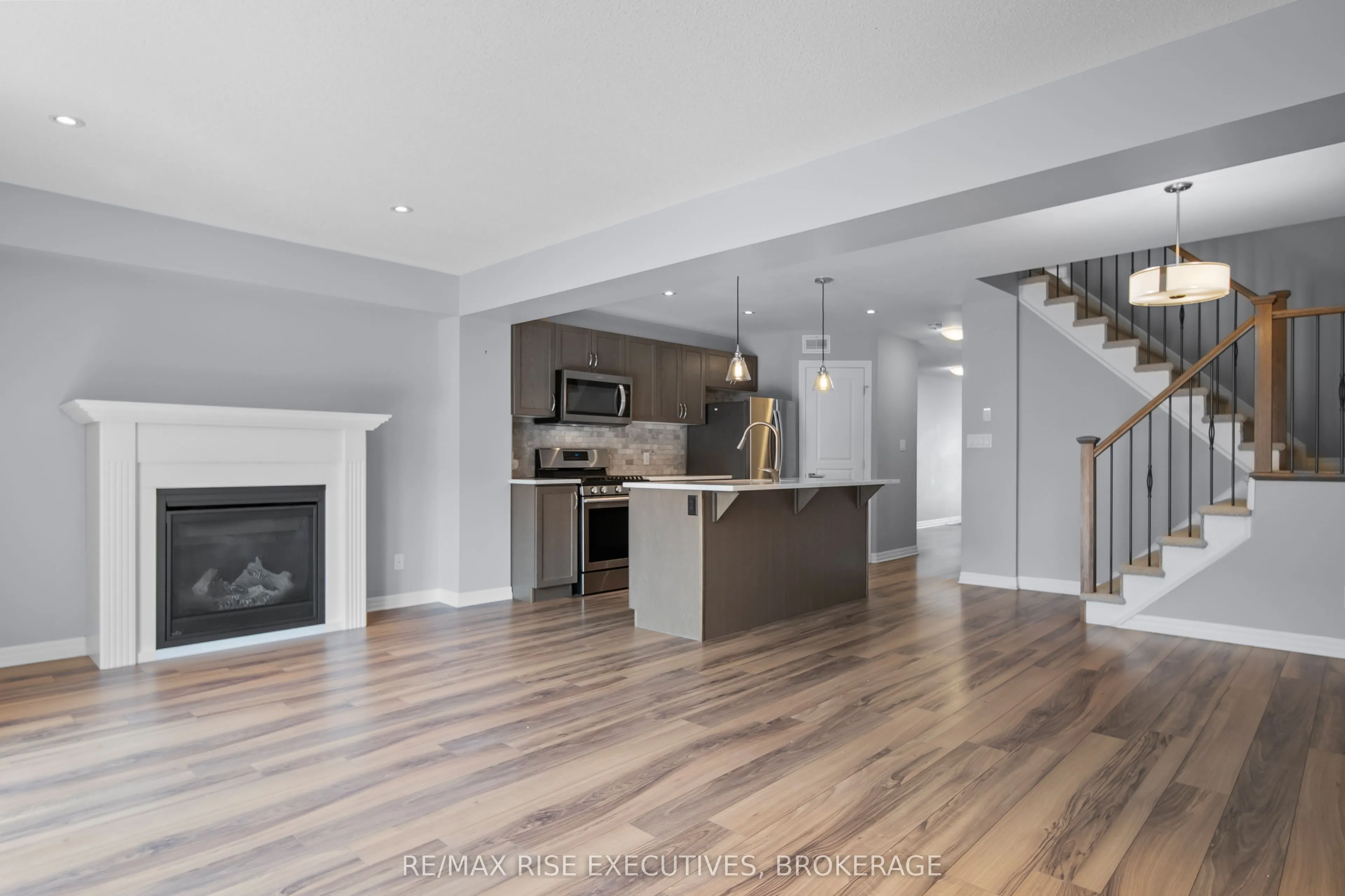 1369 TREMONT Drive
