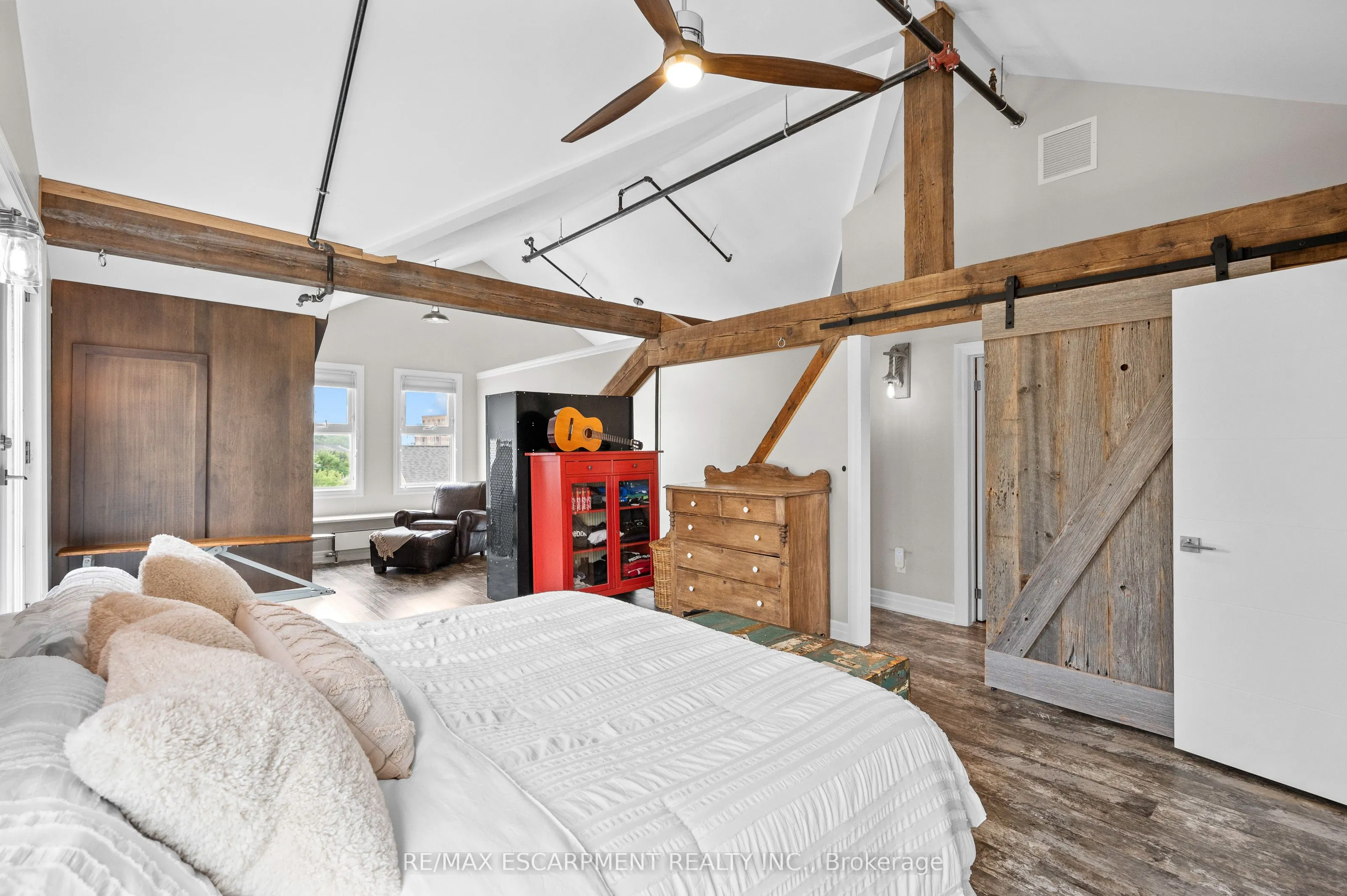 25 Concession Street, #201