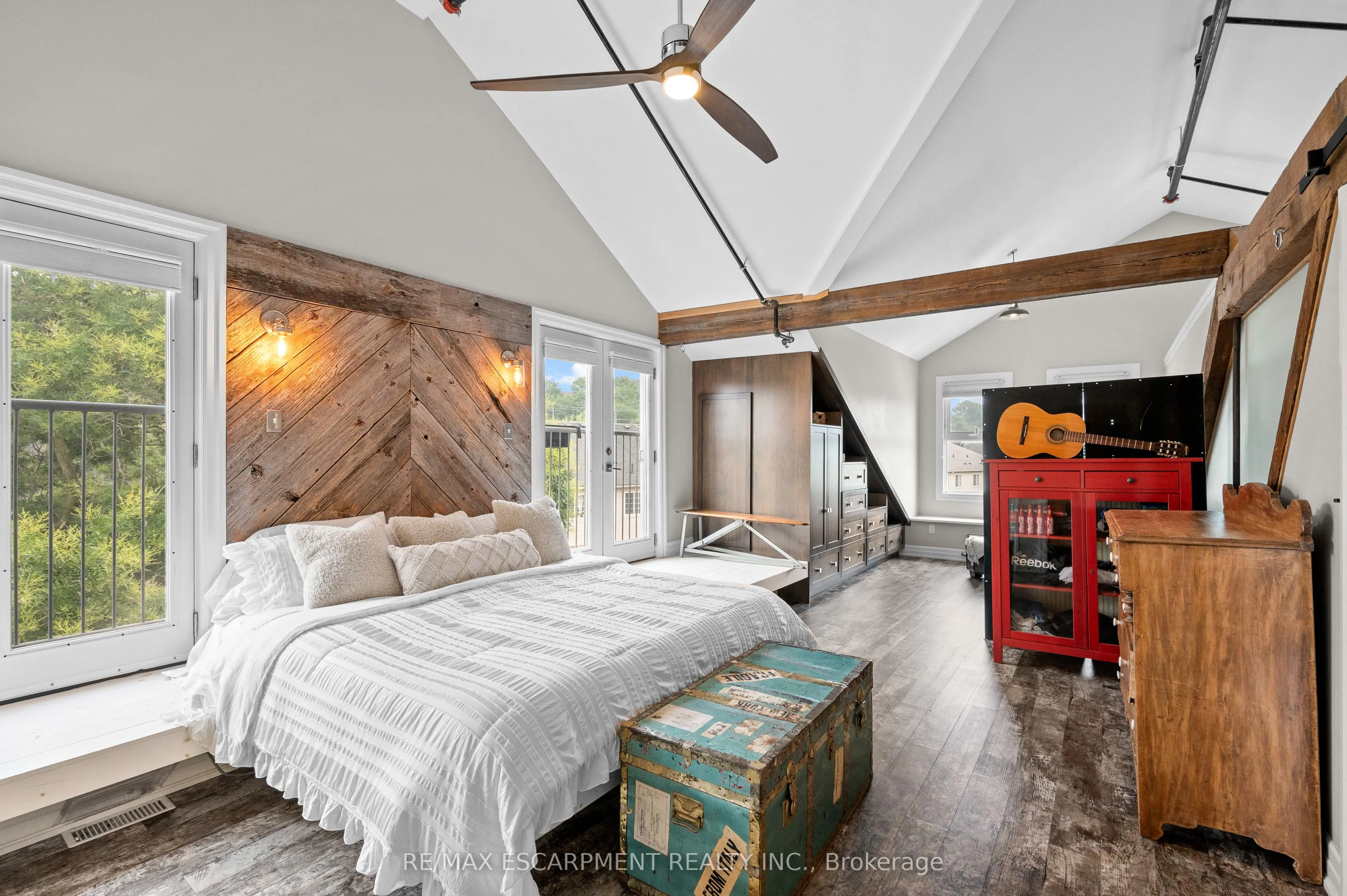 25 Concession Street, #201