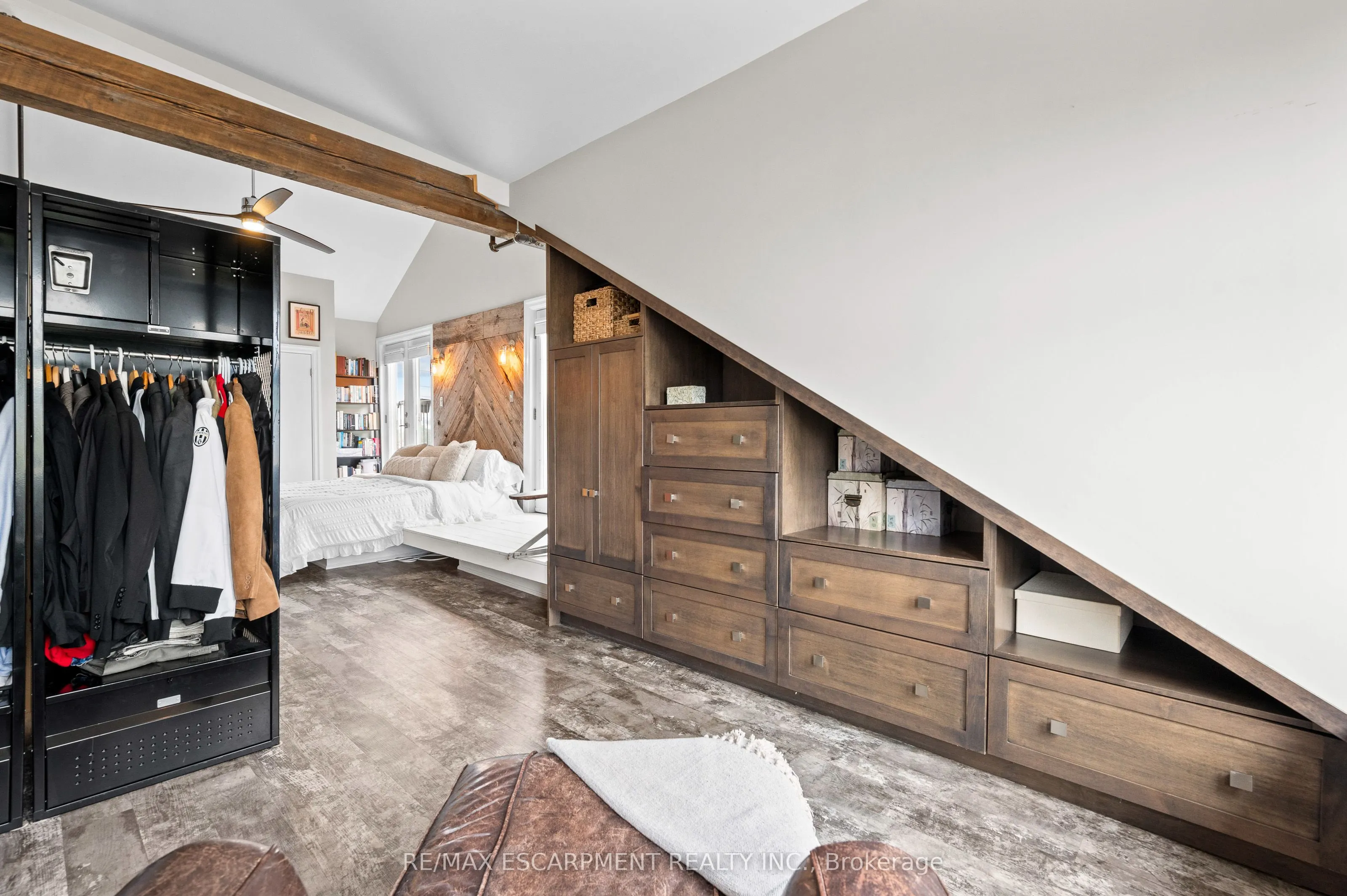 25 Concession Street, #201