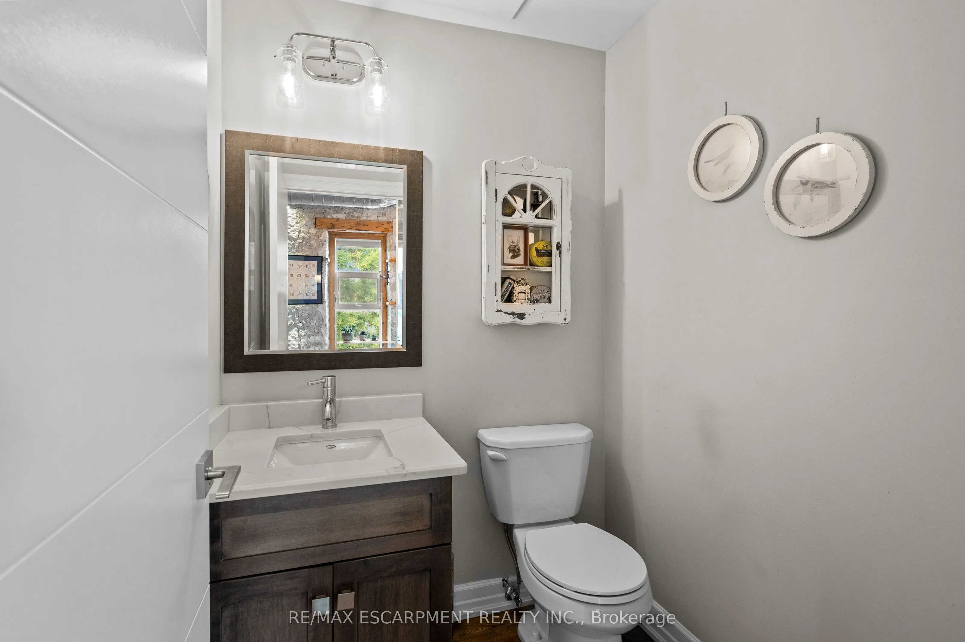 25 Concession Street, #201