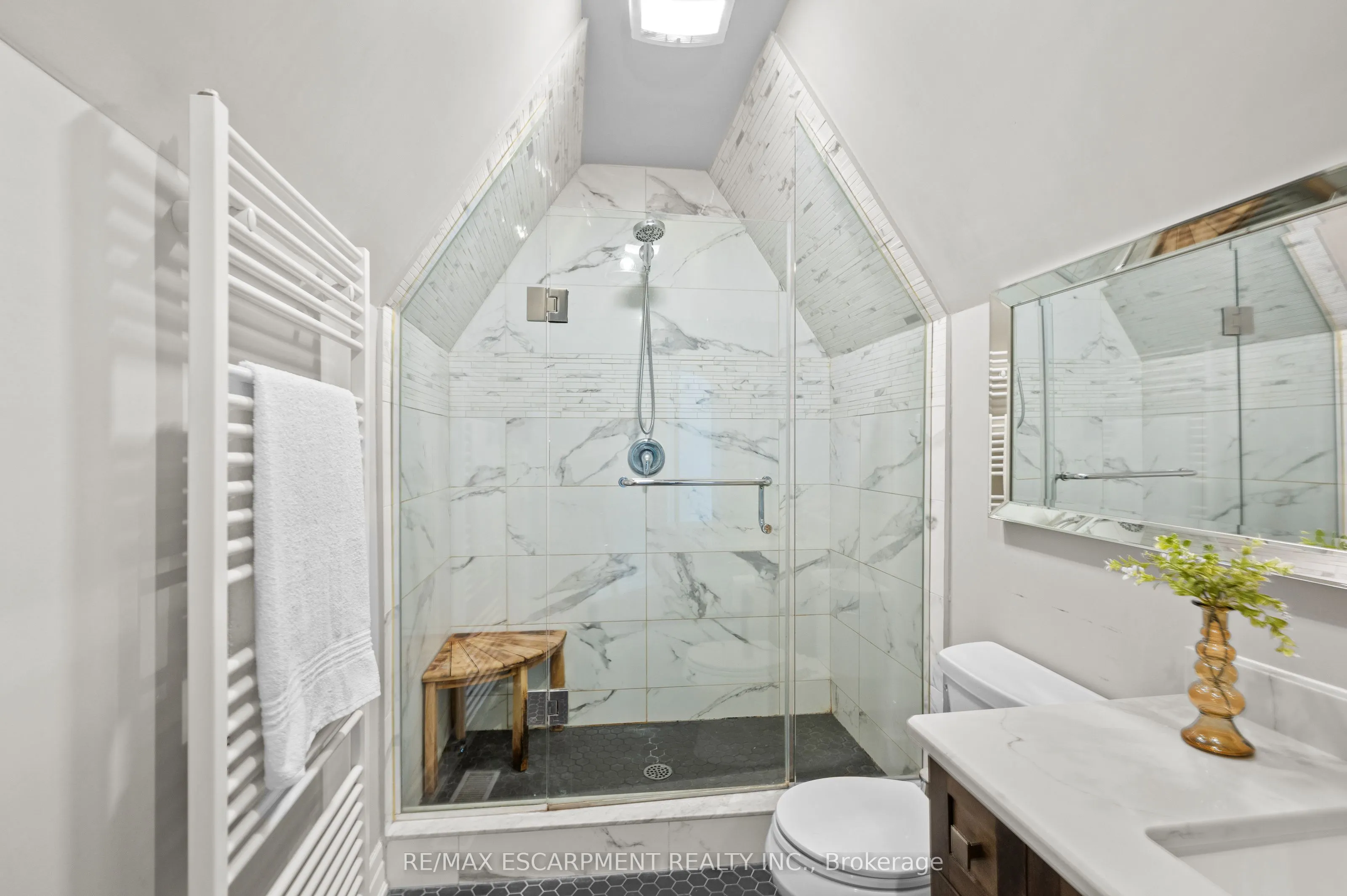 25 Concession Street, #201
