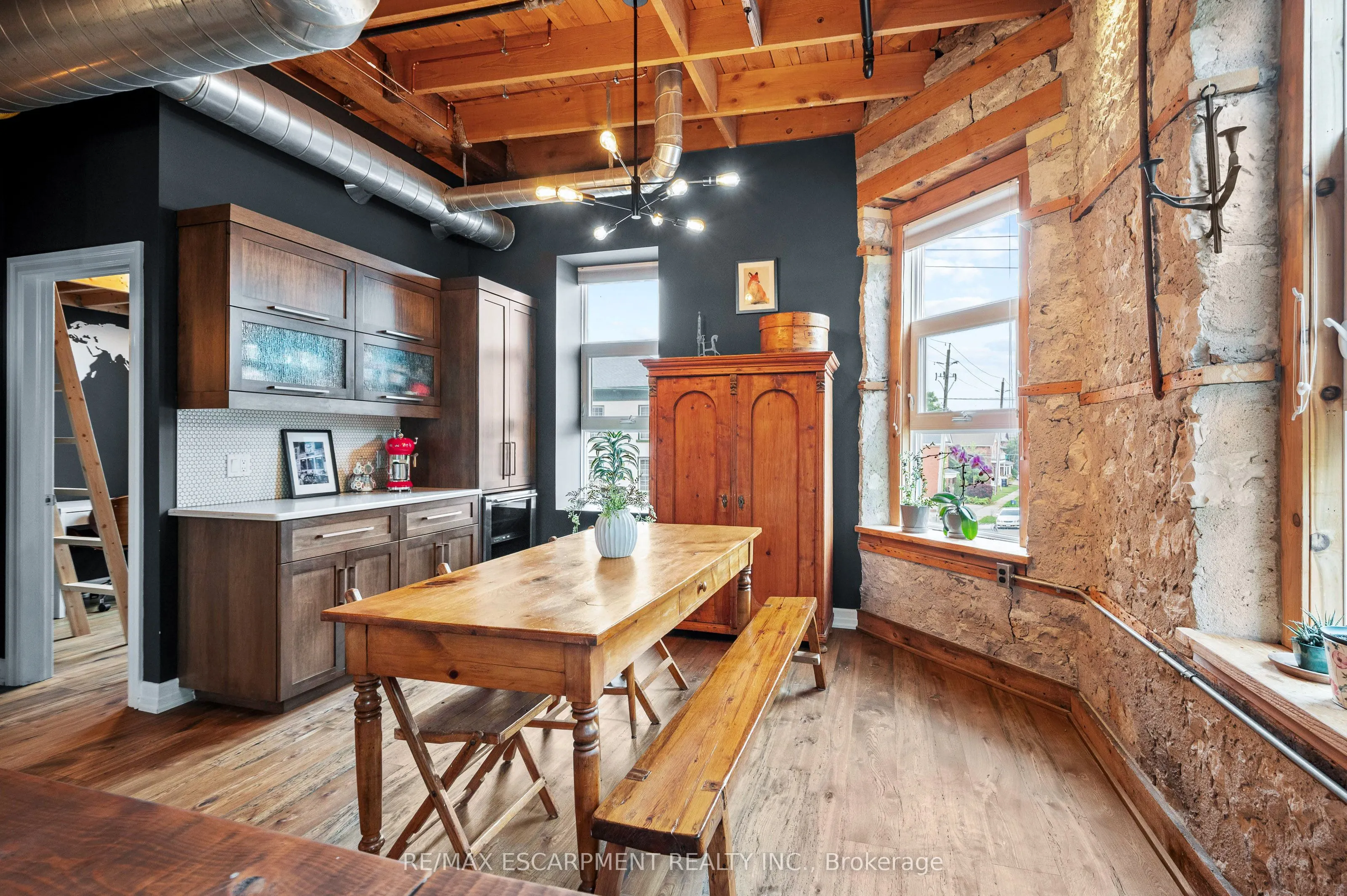 25 Concession Street, #201