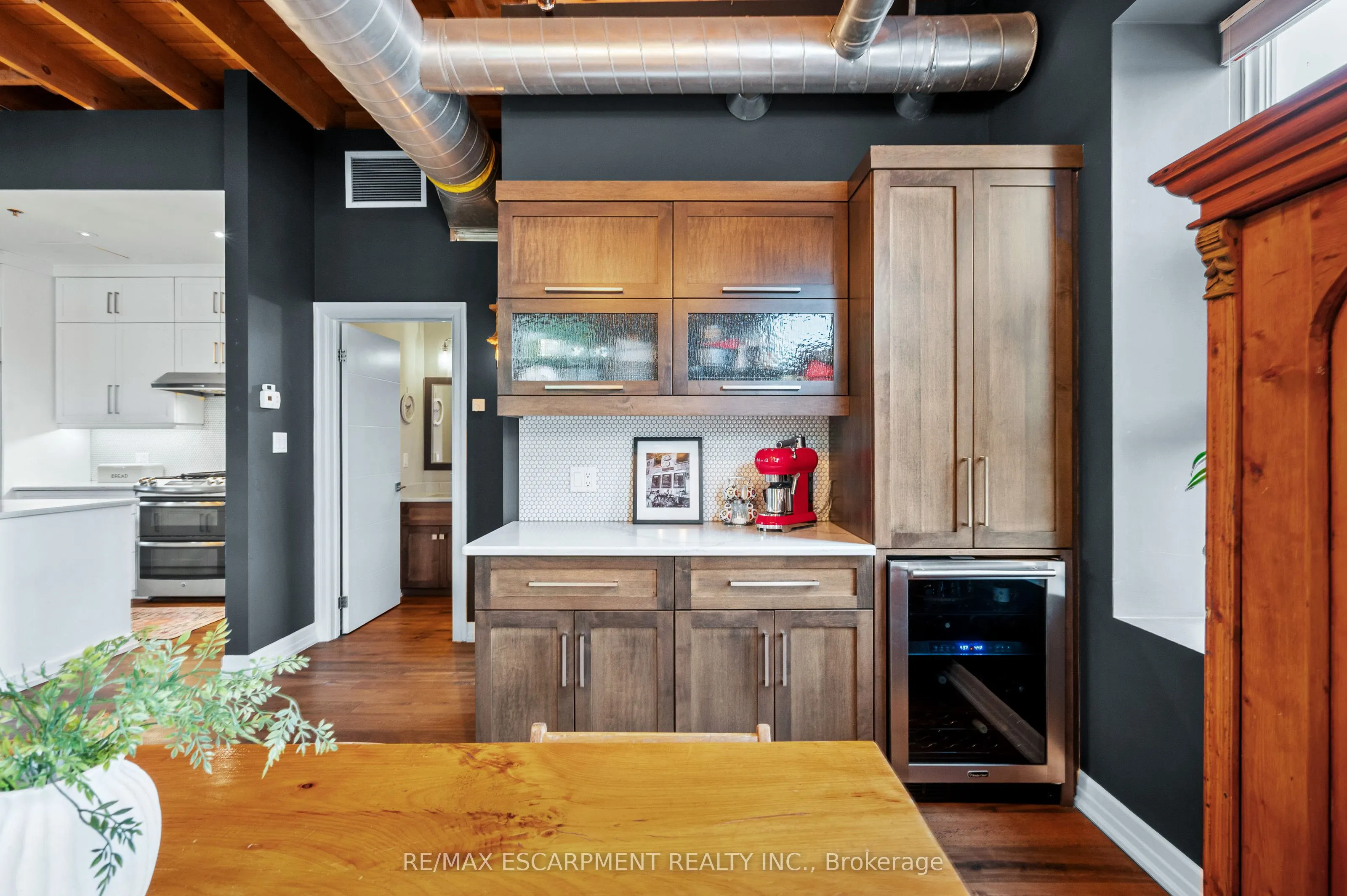 25 Concession Street, #201