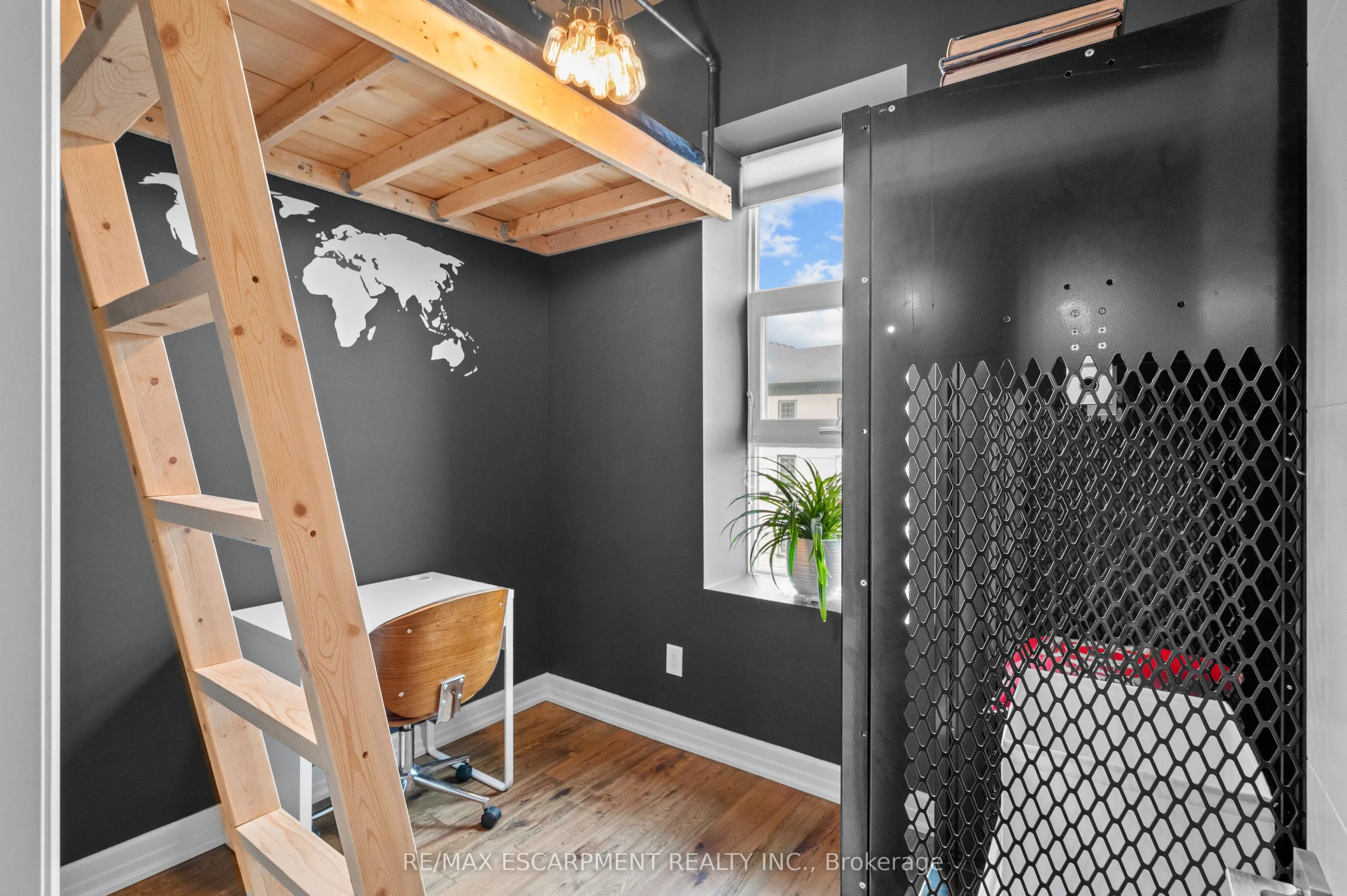 25 Concession Street, #201