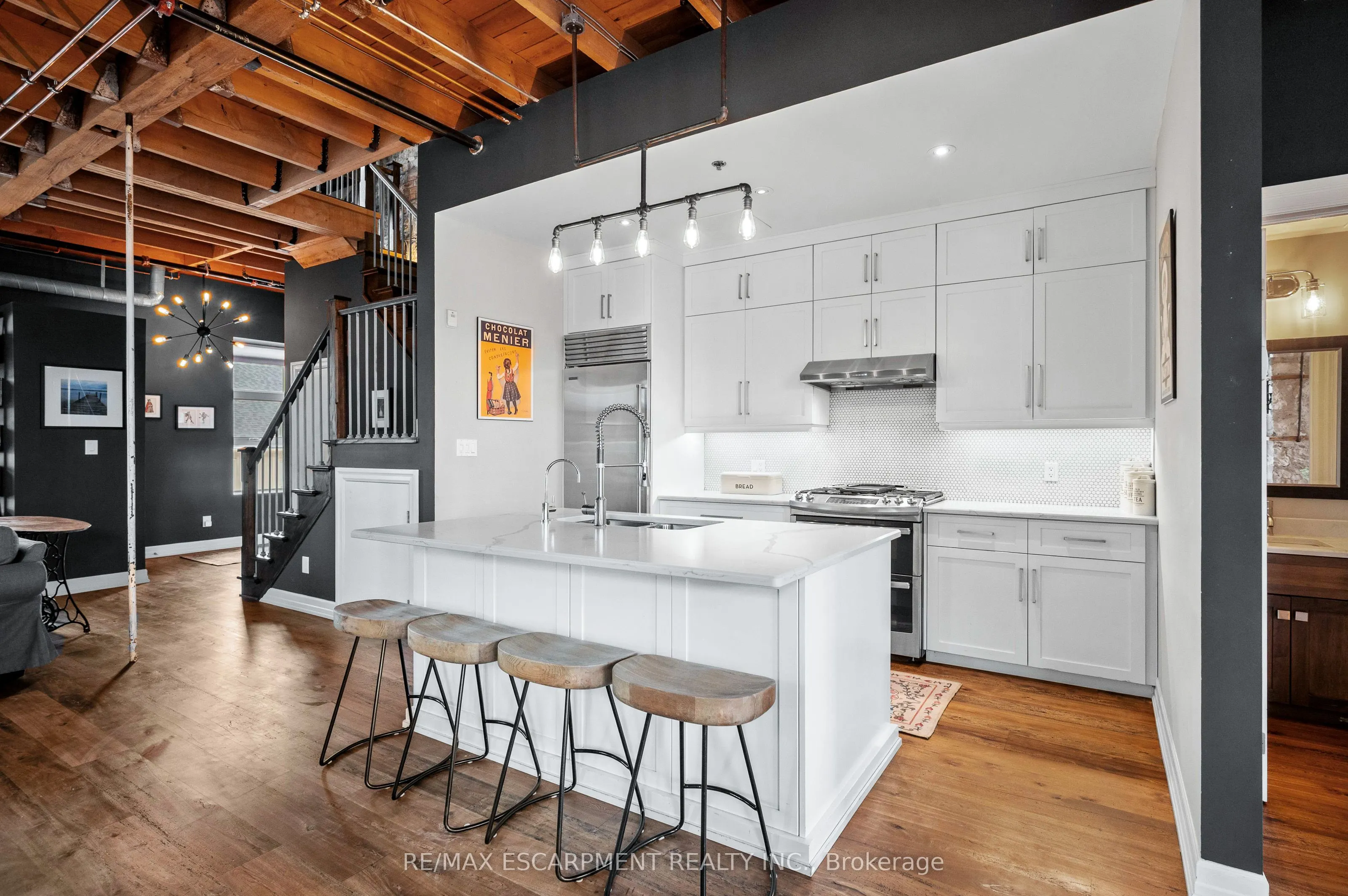 25 Concession Street, #201