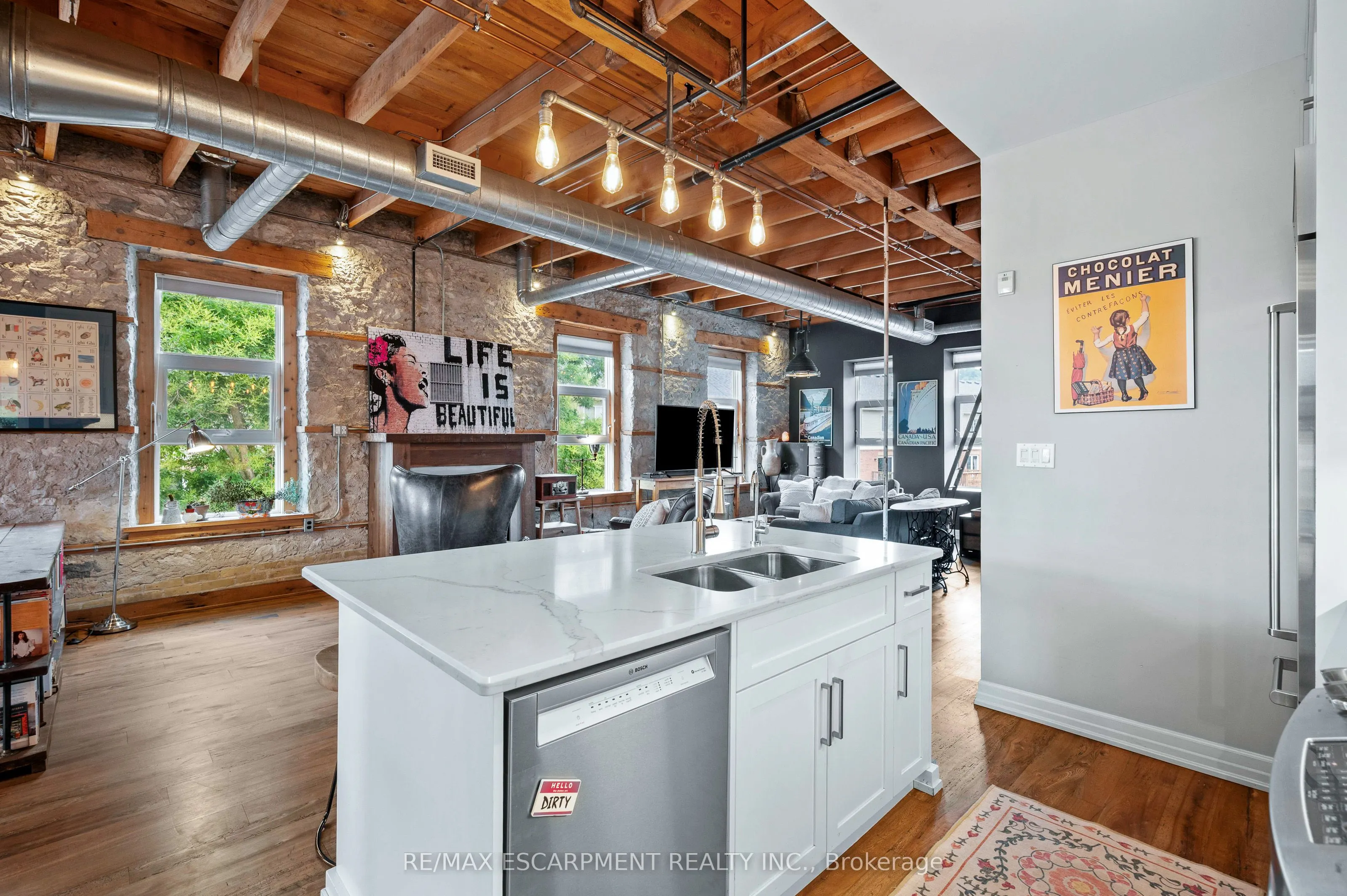 25 Concession Street, #201