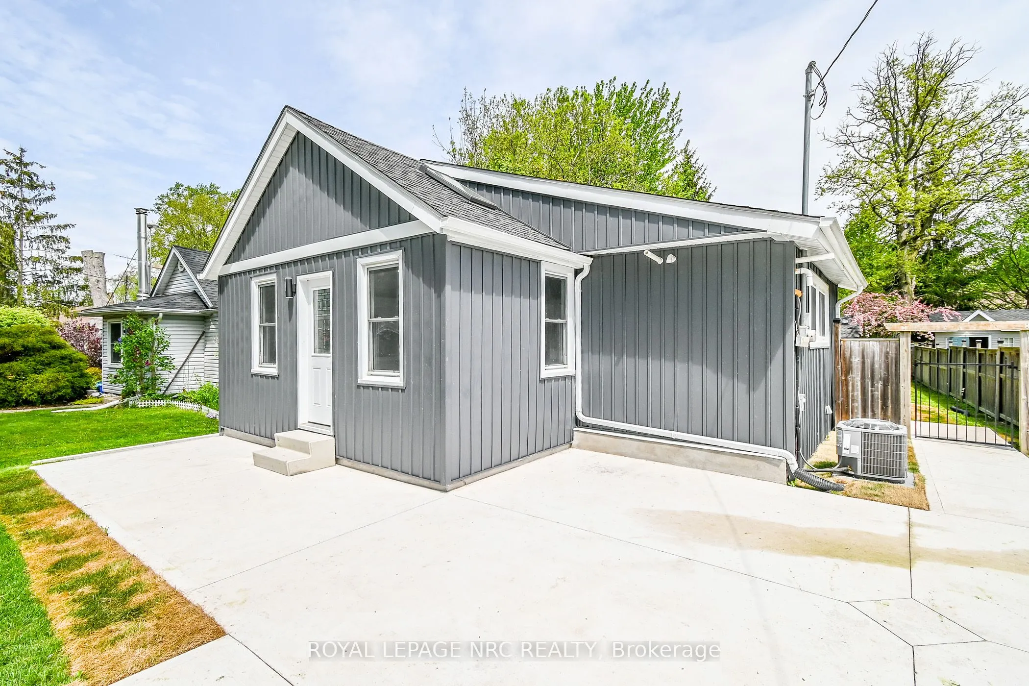 10556 Woodland Drive