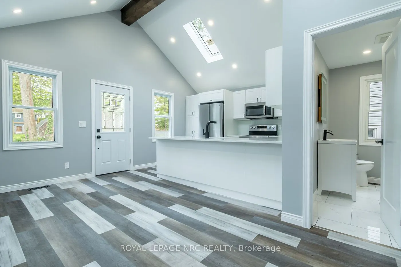 10556 Woodland Drive