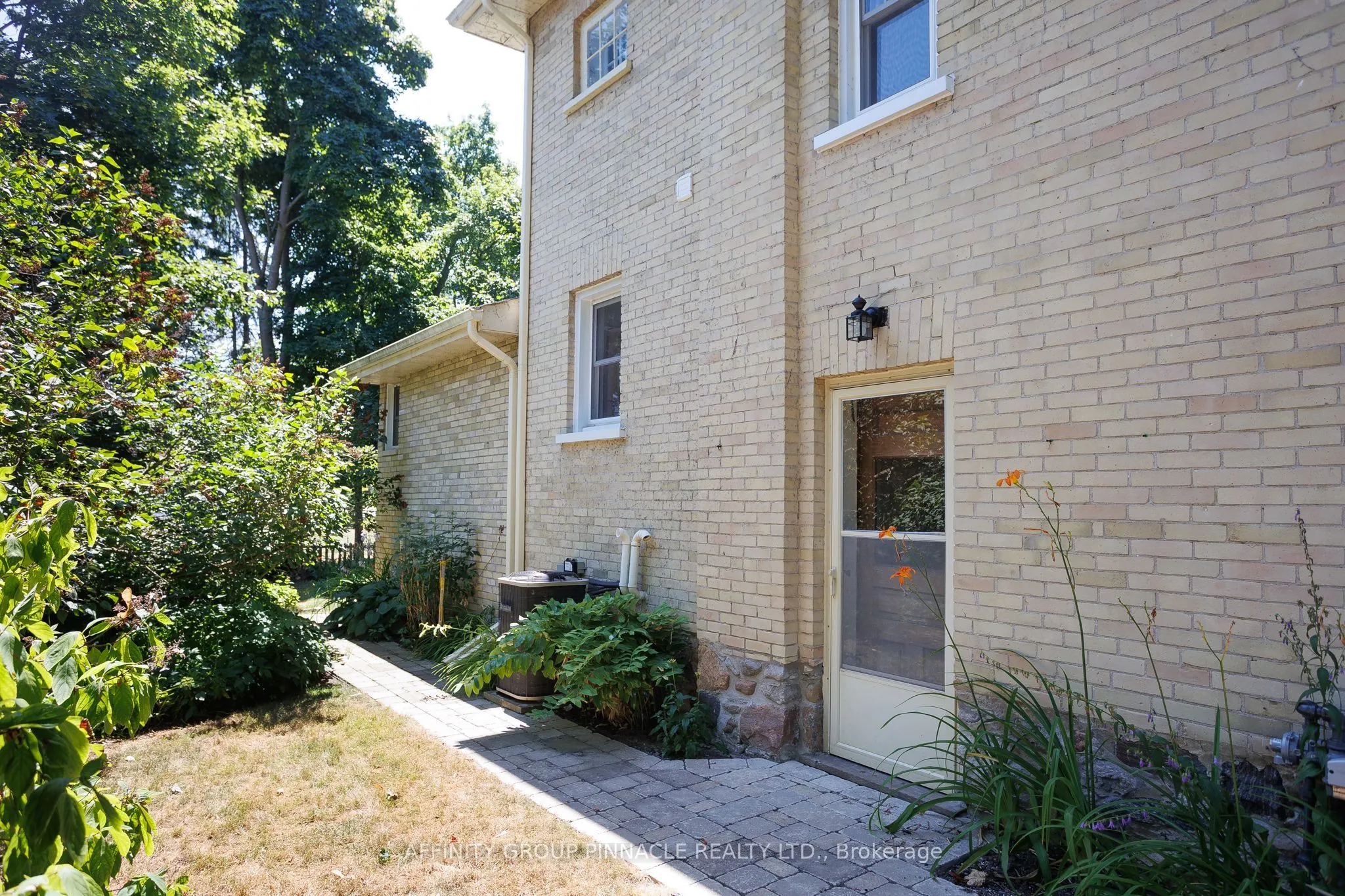 31 Fair Avenue