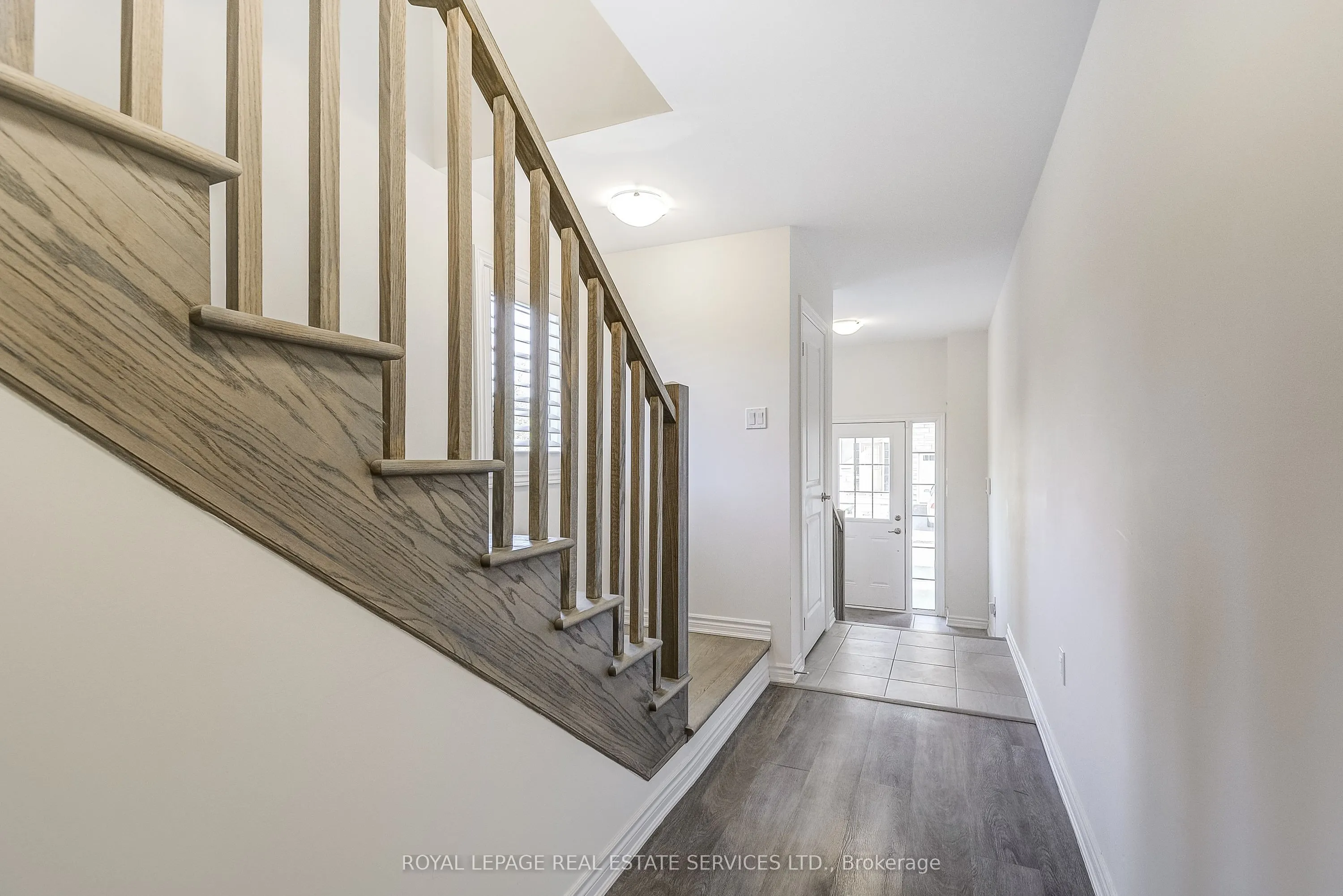 305 Garner Road W