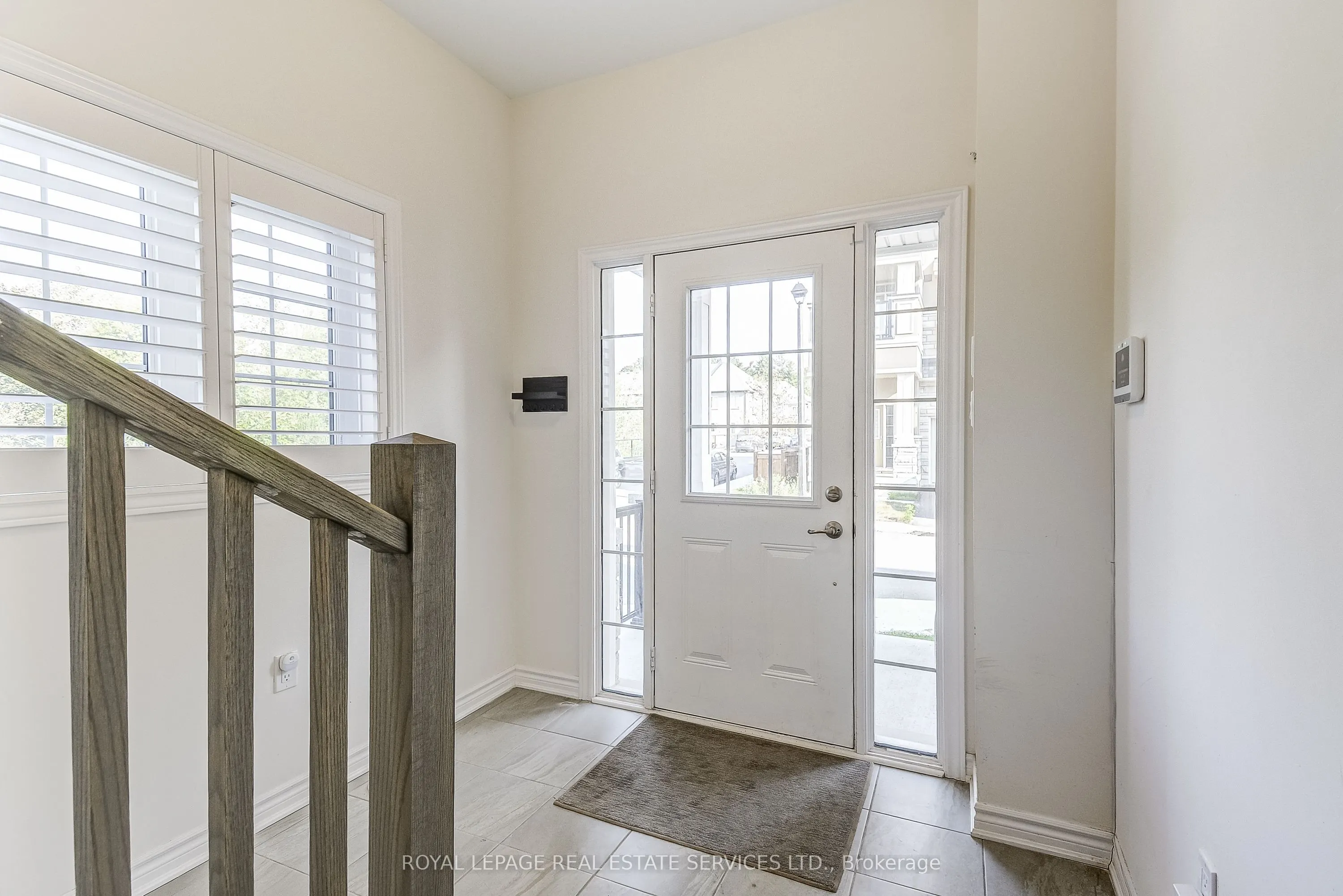 305 Garner Road W