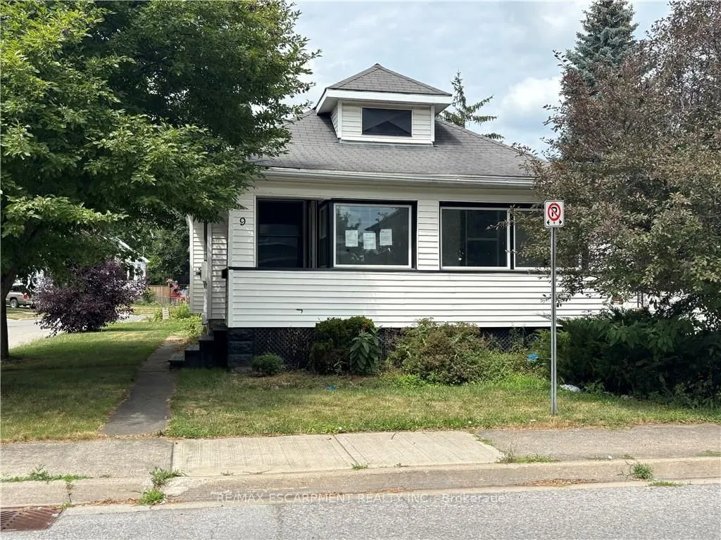 9 Grantham Avenue