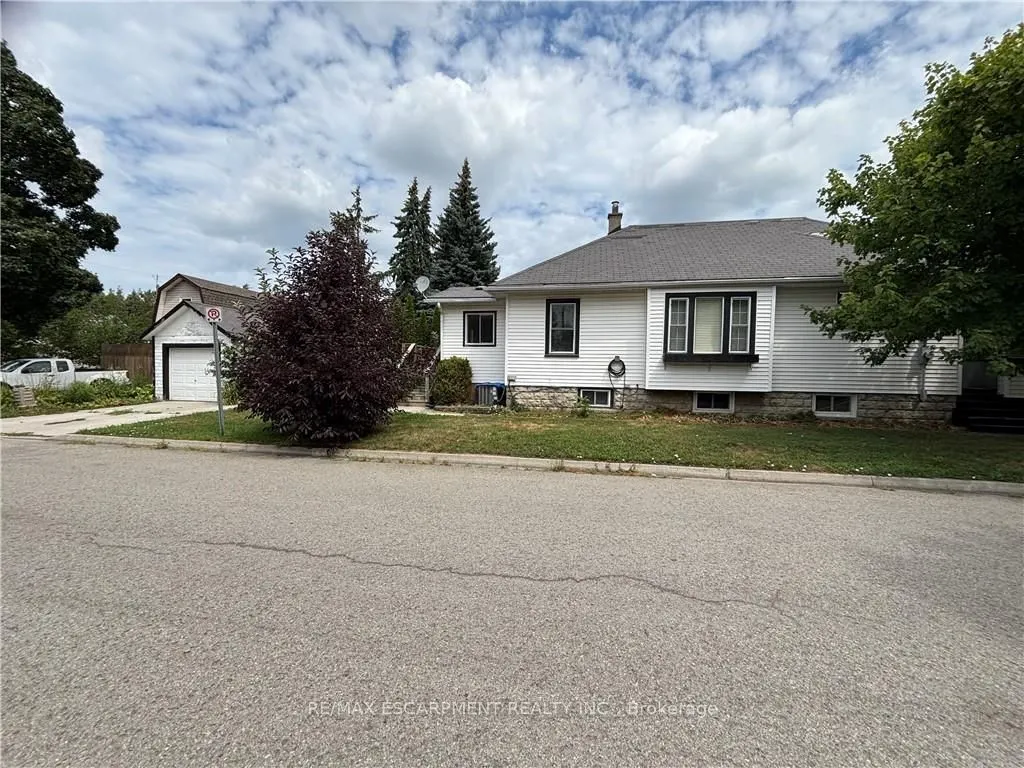 9 Grantham Avenue