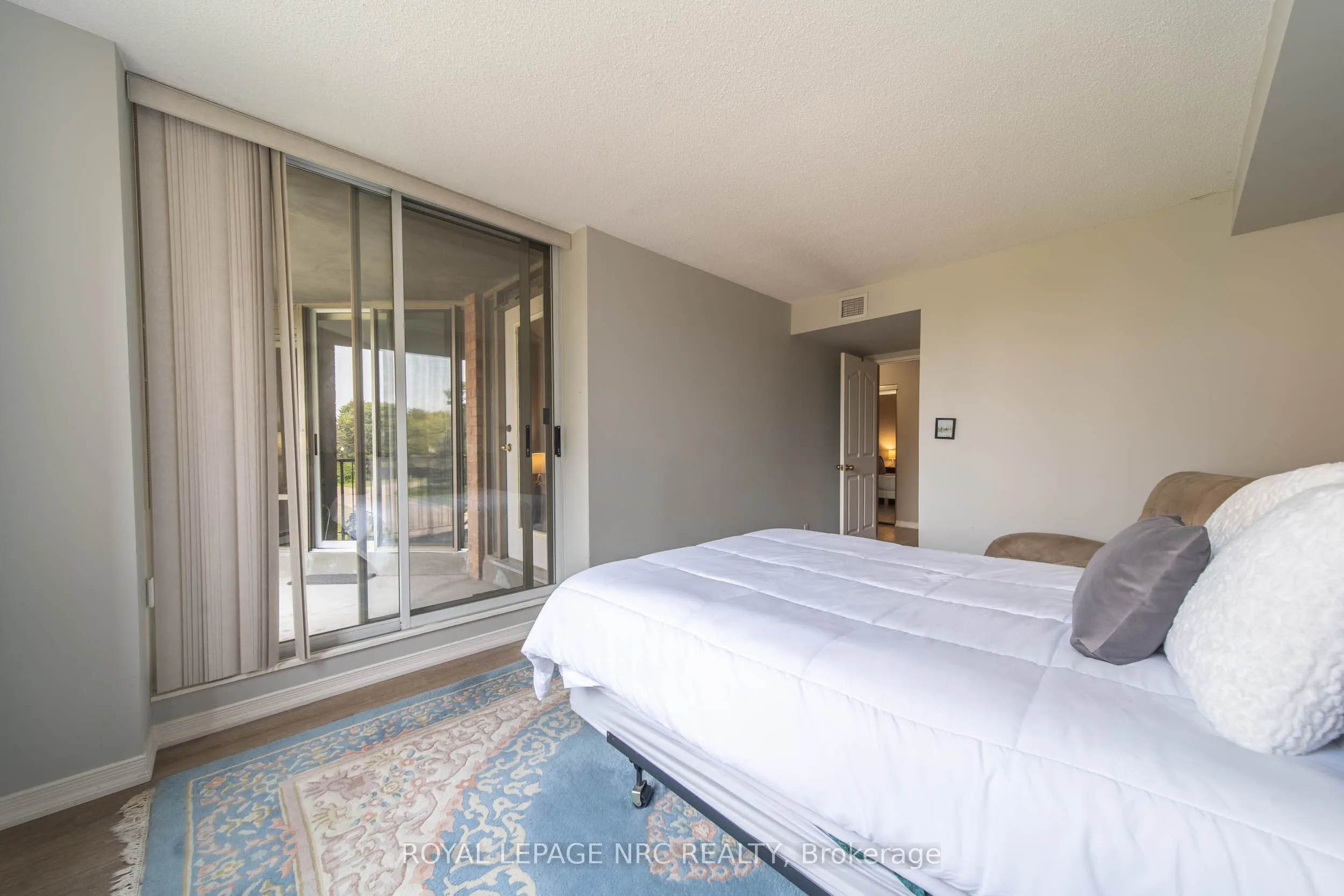 8111 Forest Glen Drive, #203