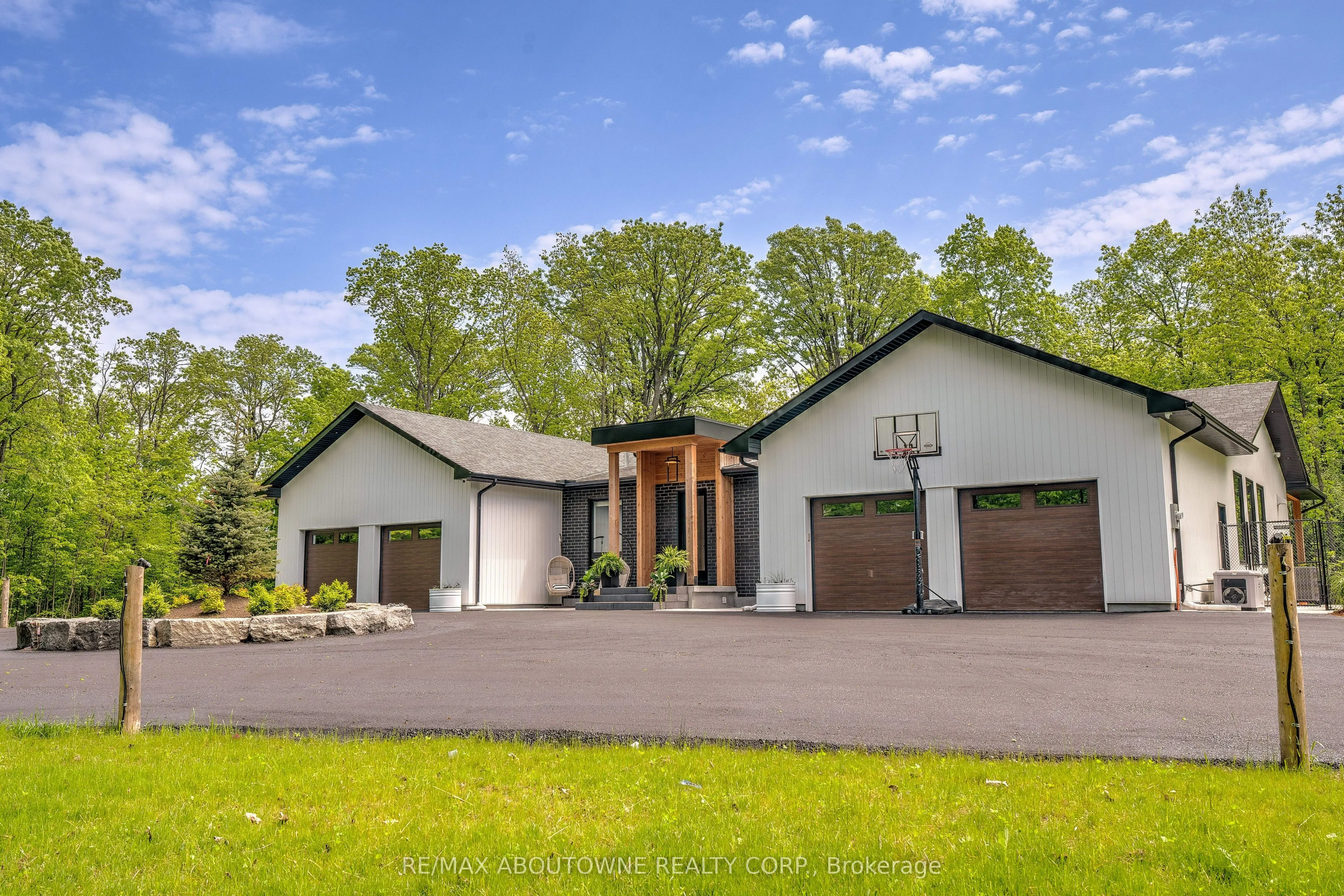 295 Allen Road