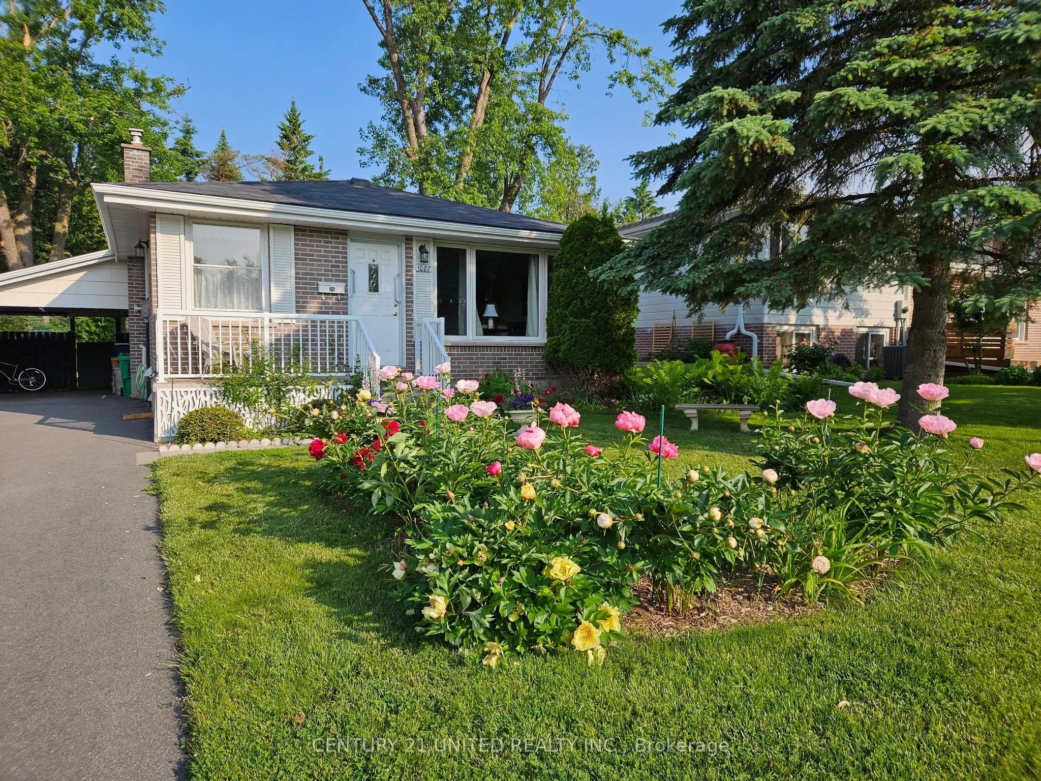 1087 Barnardo Avenue