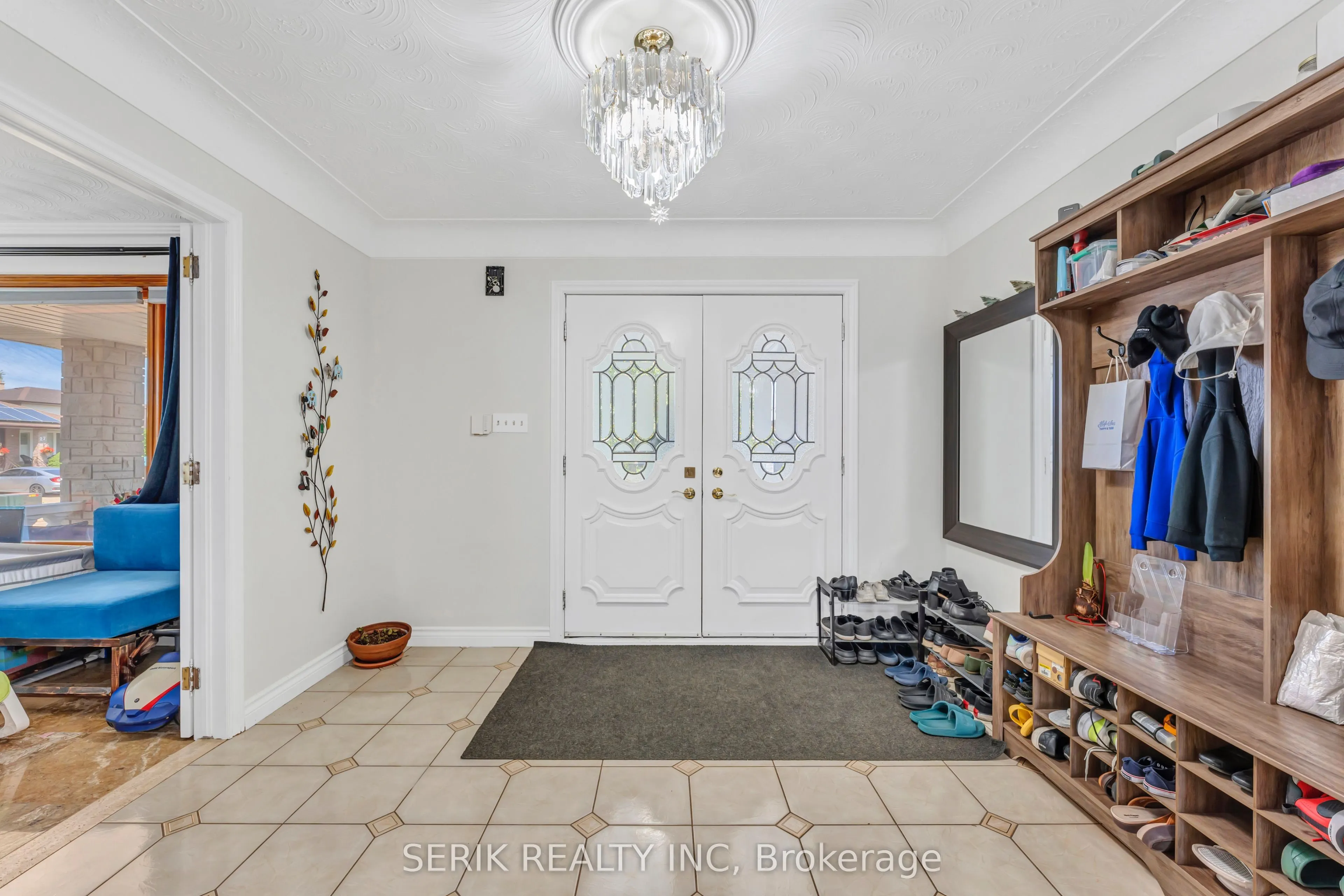 2 Glencrest Avenue