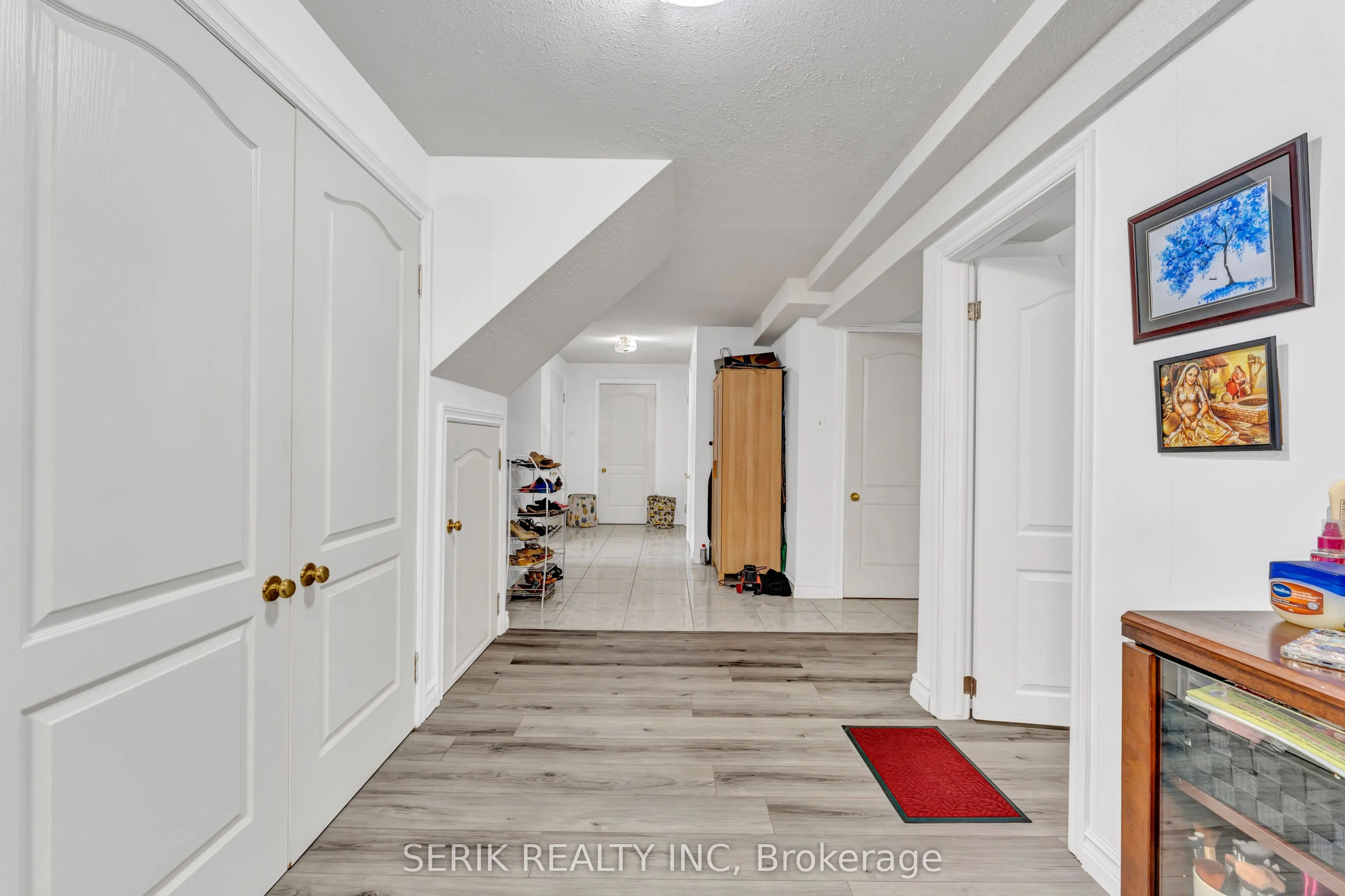 2 Glencrest Avenue