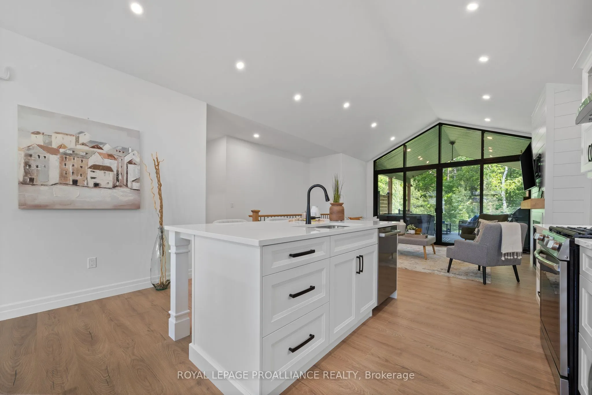 48 Deerview Drive