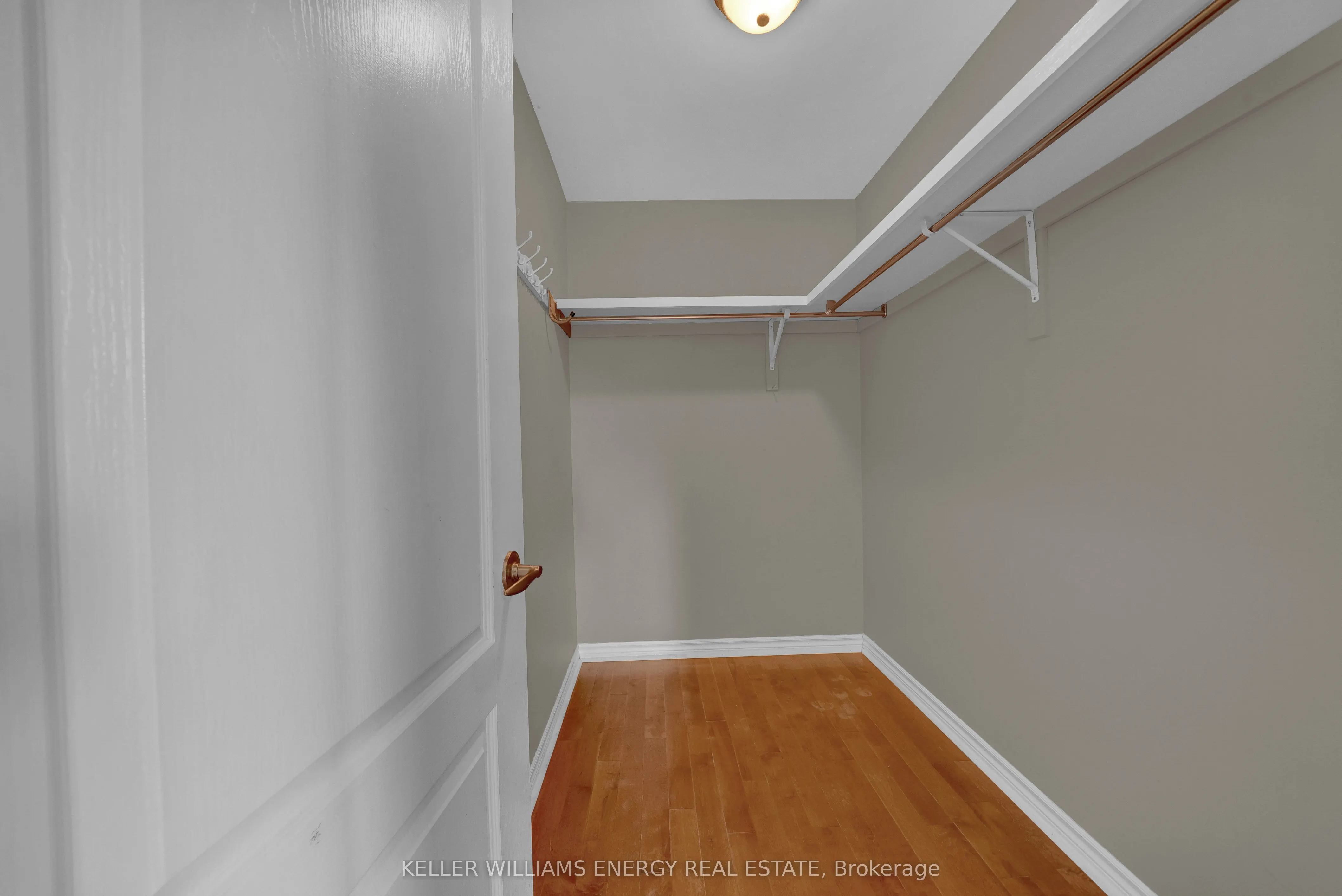118 Foster Road