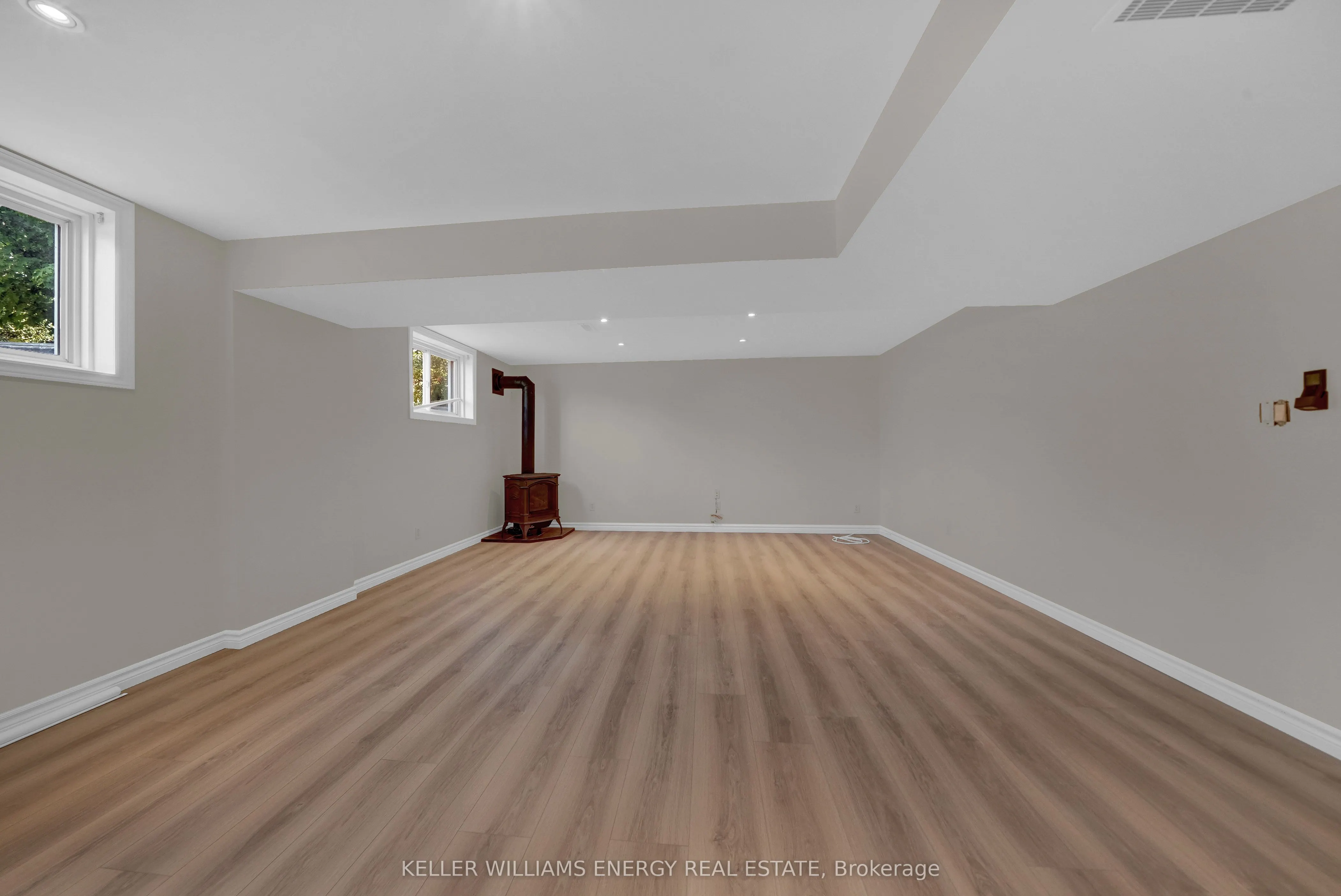 118 Foster Road