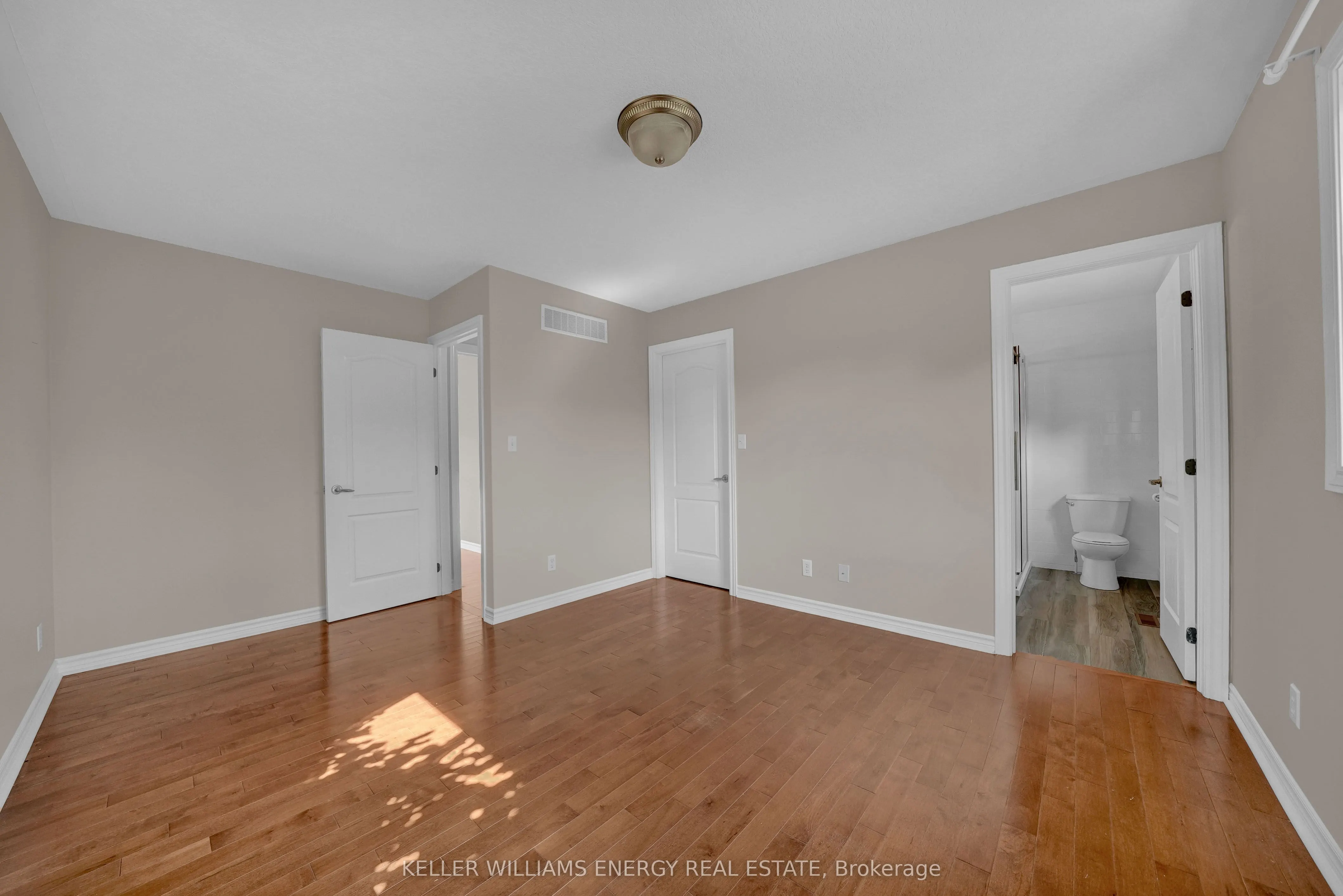 118 Foster Road
