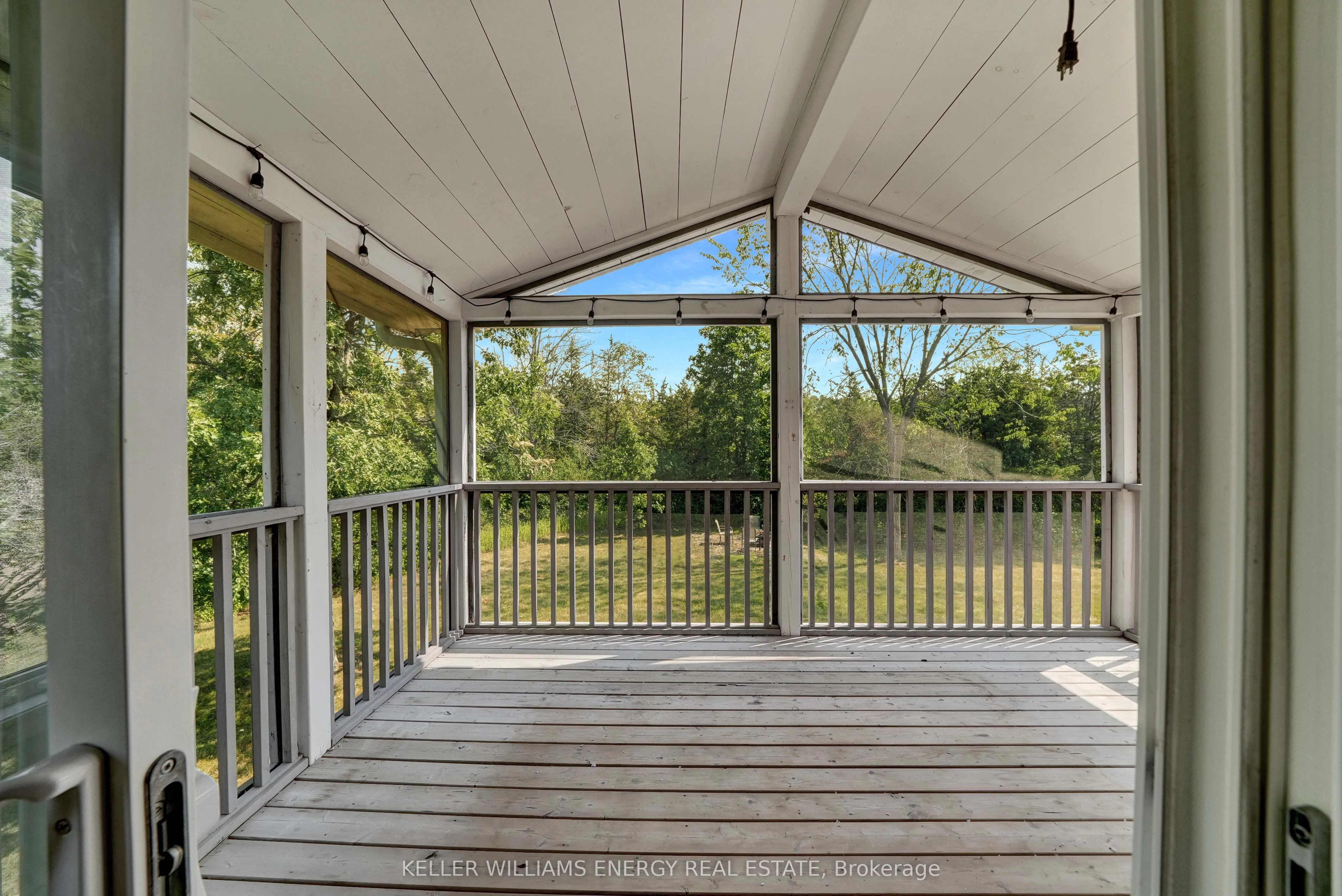 118 Foster Road