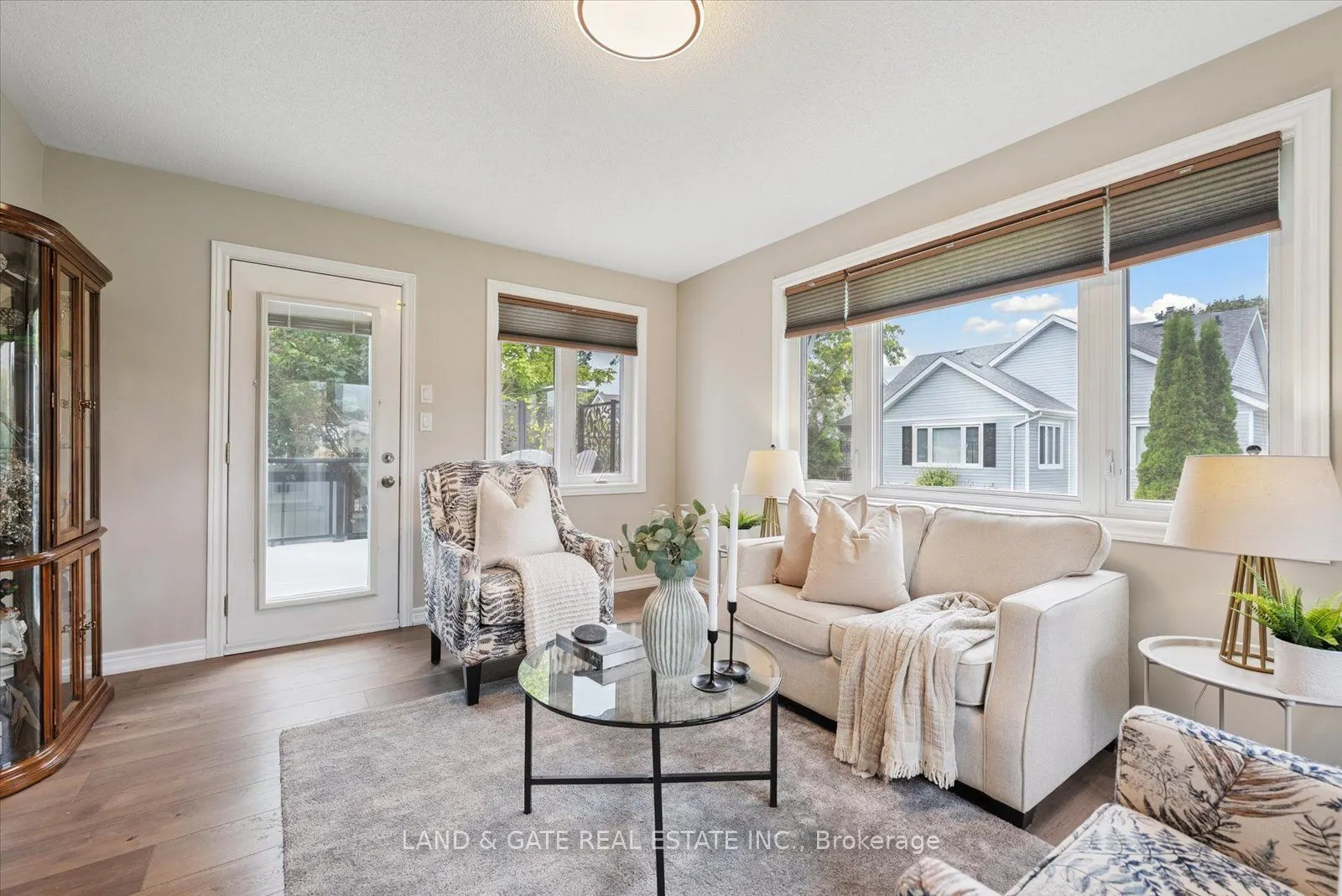 6 Nesbitt Drive