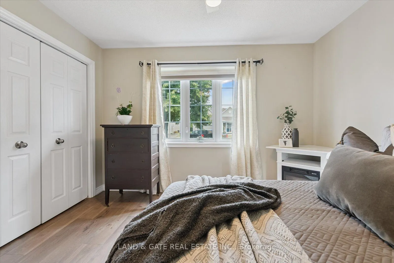 6 Nesbitt Drive