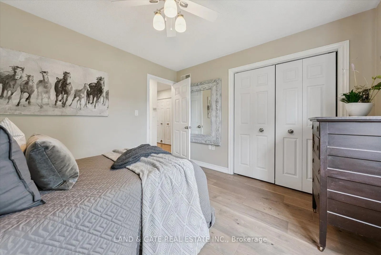 6 Nesbitt Drive