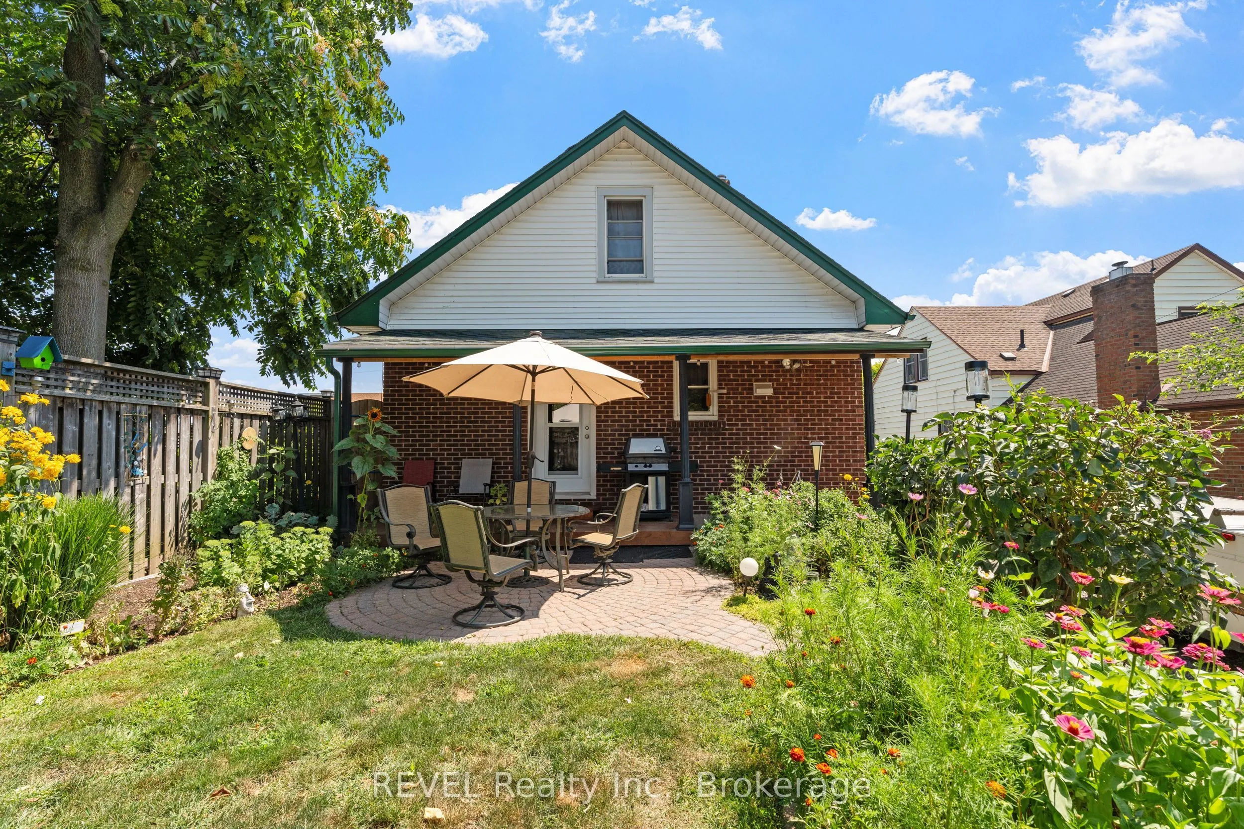 208 NORTH Street