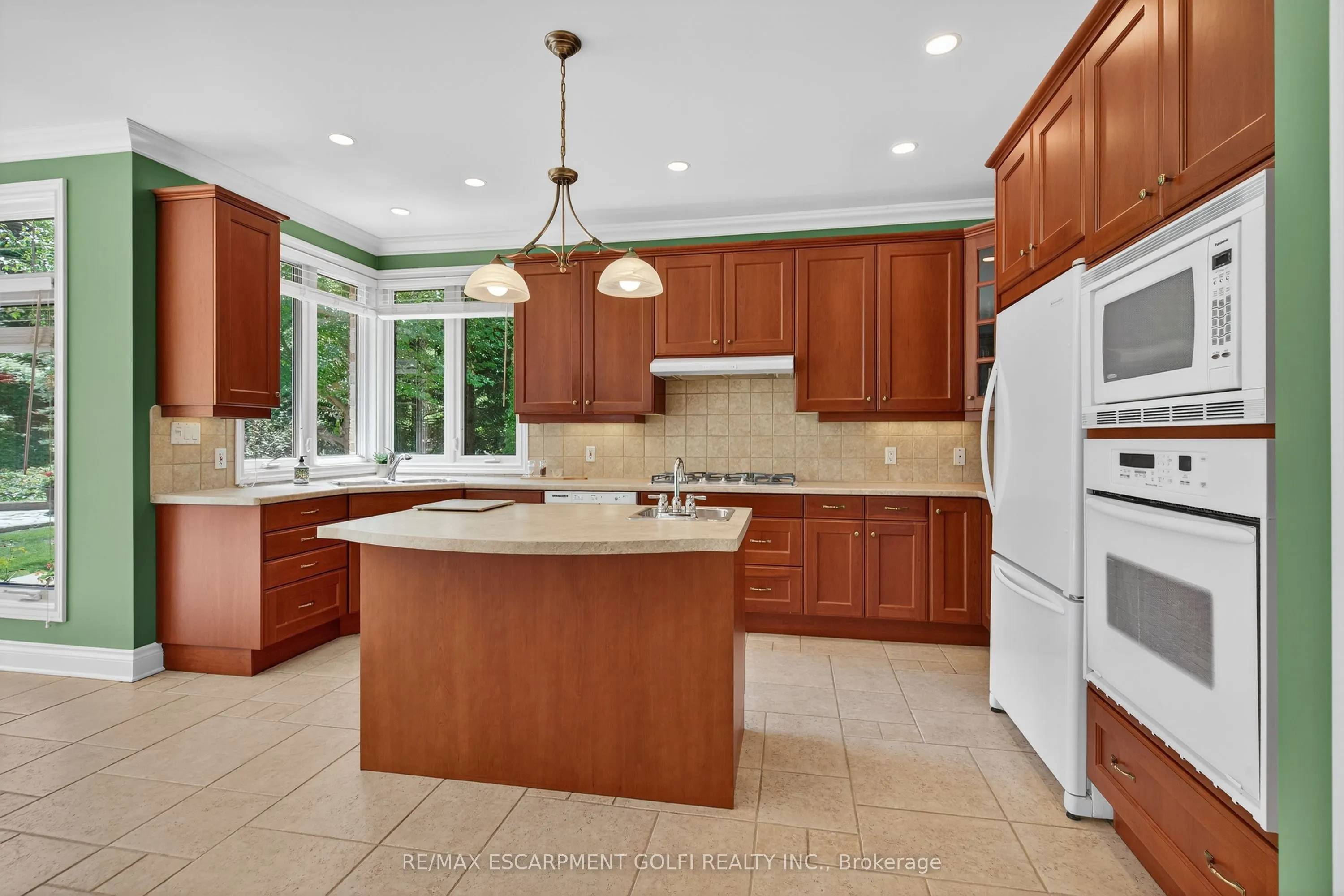 6786 Christine Court