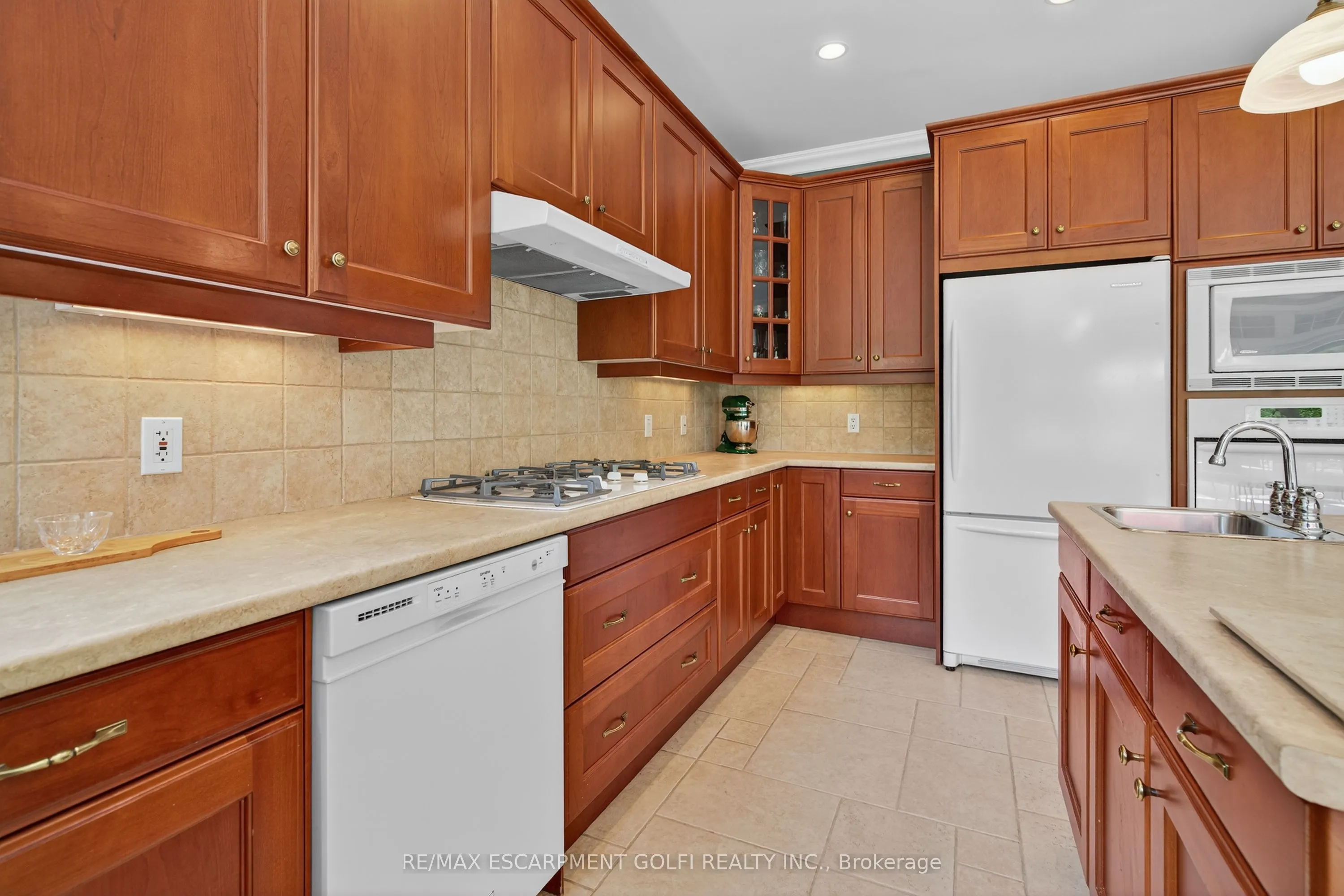 6786 Christine Court