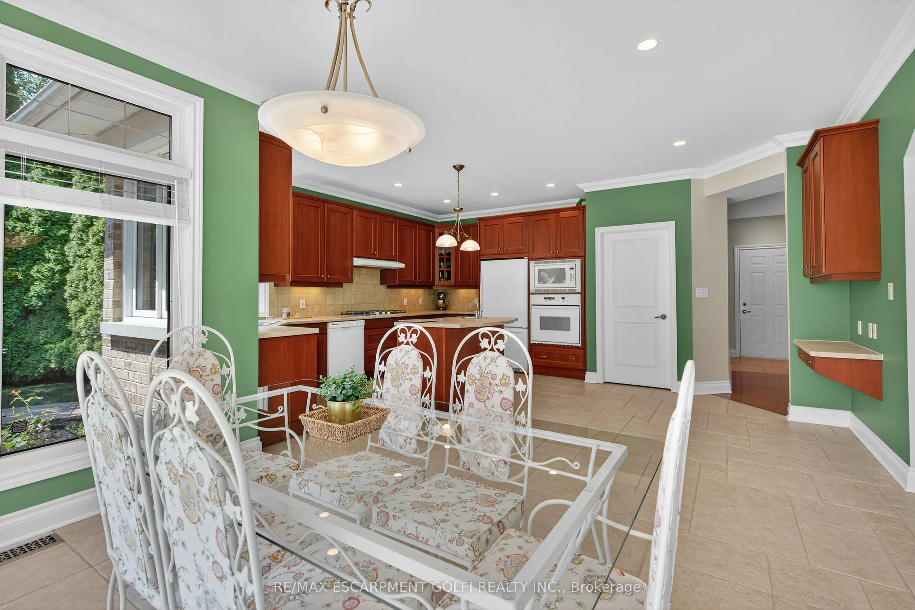 6786 Christine Court